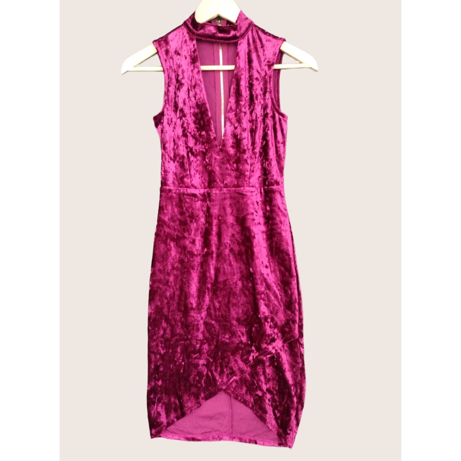 Vintage Charlotte Russe Velvet Choker Neck Open V Sleeveless Bodycon Dress XS Wine Red Women Size XS / US 0-2 / IT 36-38 - 1 Thumbnail