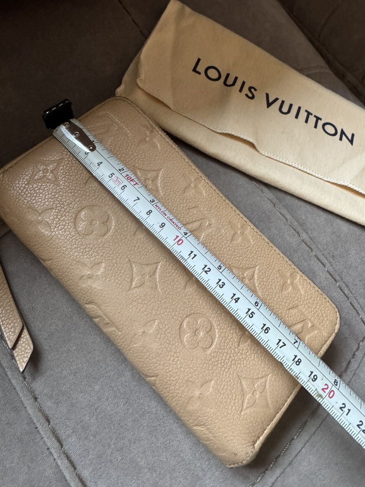 Louis Vuitton LOUIS VUITTON zip wallet purse pouch study all photos & desc Size ONE SIZE - 24 Thumbnail