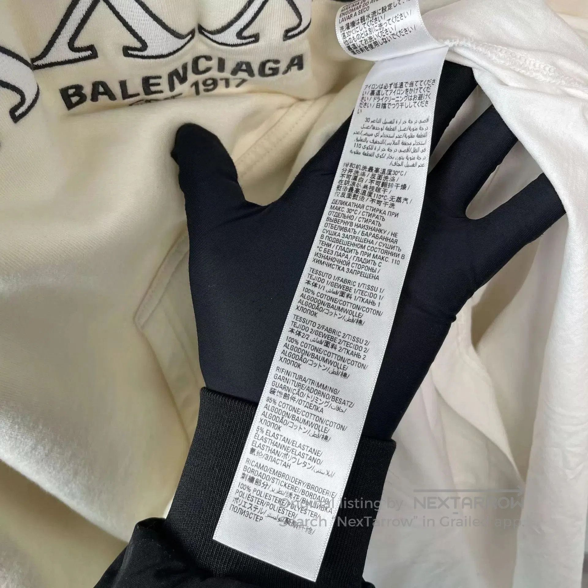Balenciaga White Oversized XXXL Print Hoodie. Size US L / EU 52-54 / 3 - 5 Thumbnail