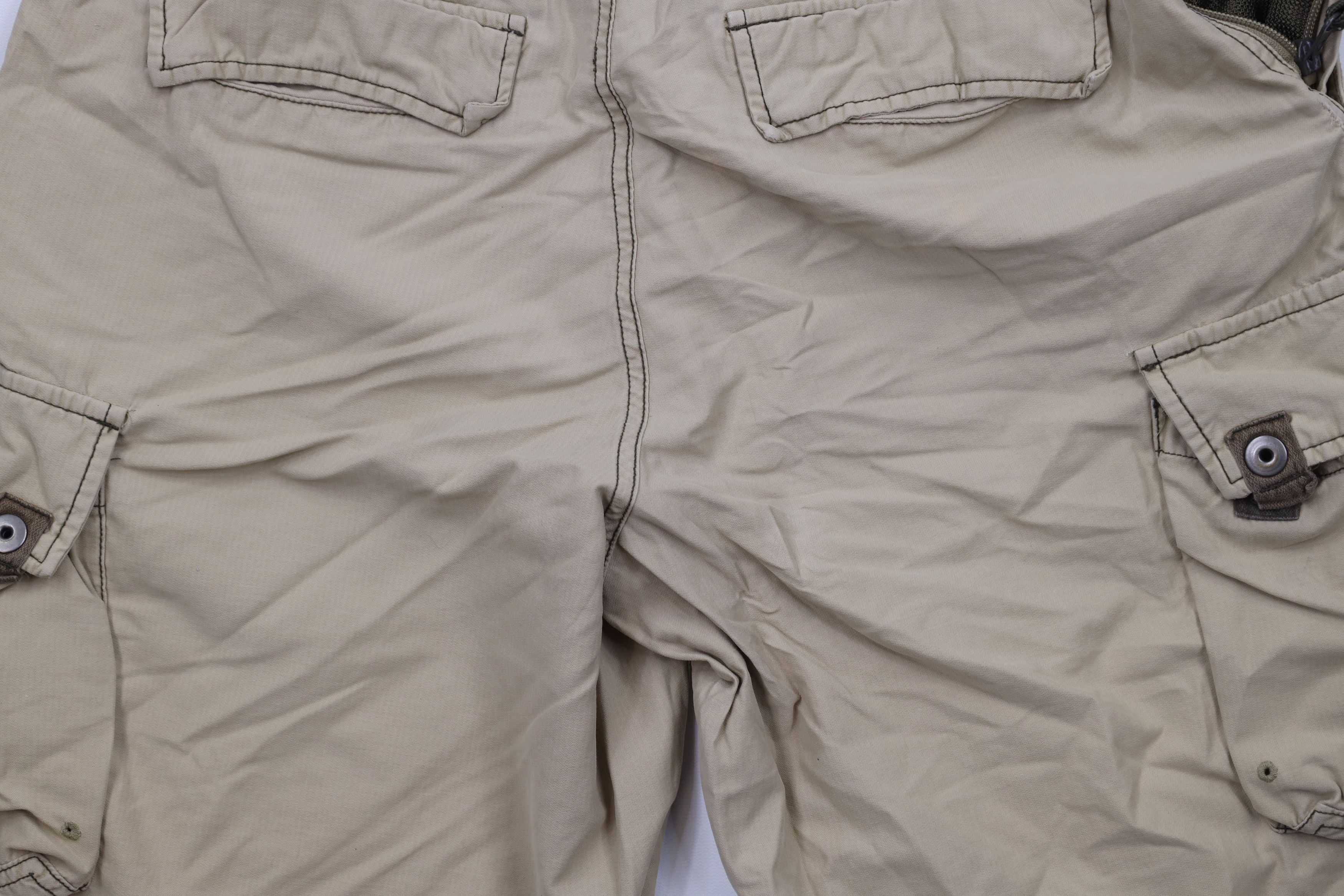 Gap × Vintage Vintage Y2K 2003 Gap Distressed Cargo Shorts Beige Khaki Size US 34 / EU 50 - 12 Thumbnail