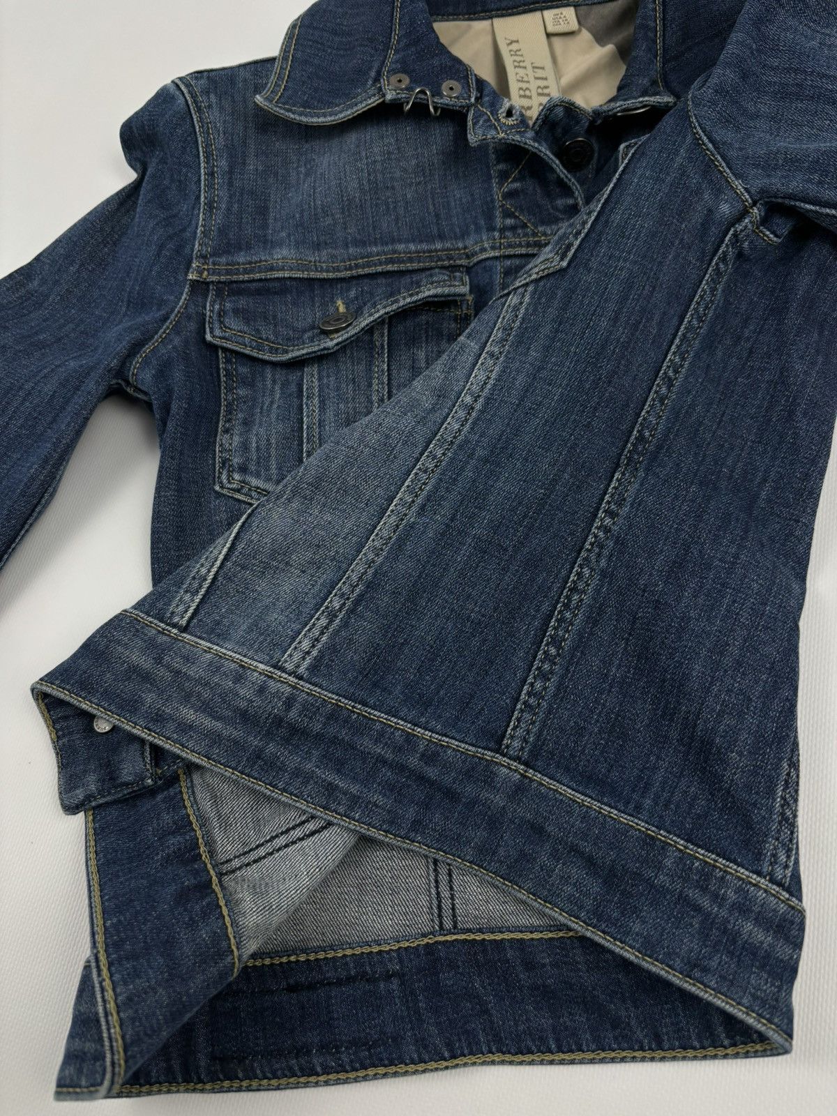 Burberry BRIT Nova Check Trim Denim Blue Trucker Buttons Jacket Jean Crop Bomber Size S / US 4 / IT 40 - 23 Thumbnail