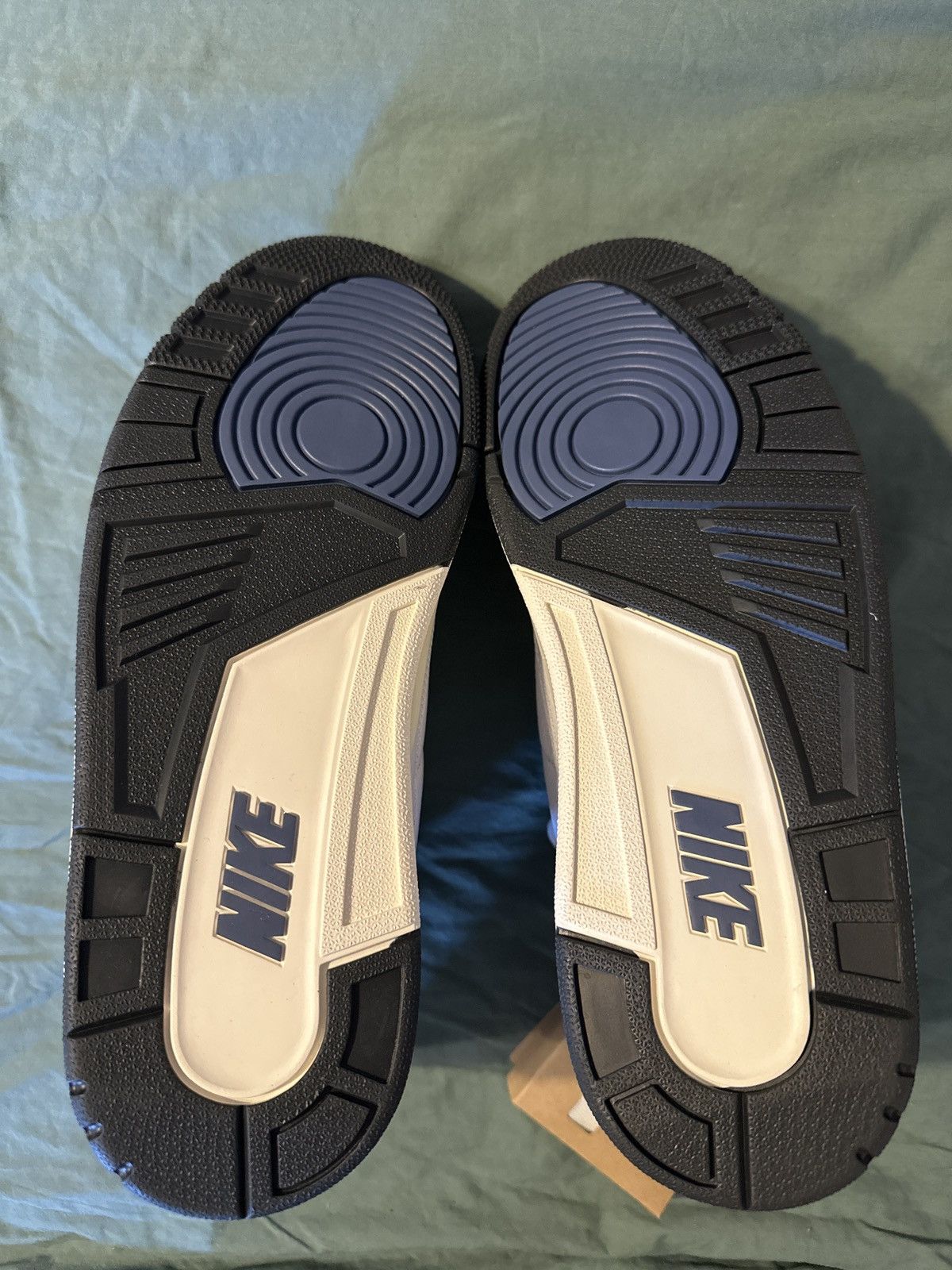 A Ma Maniere × Jordan Brand Jordan 3 Retro SP x A Ma Maniere (Diffused Blue/Size 11.5 M) Size US 11.5 / EU 44-45 - 5 Thumbnail
