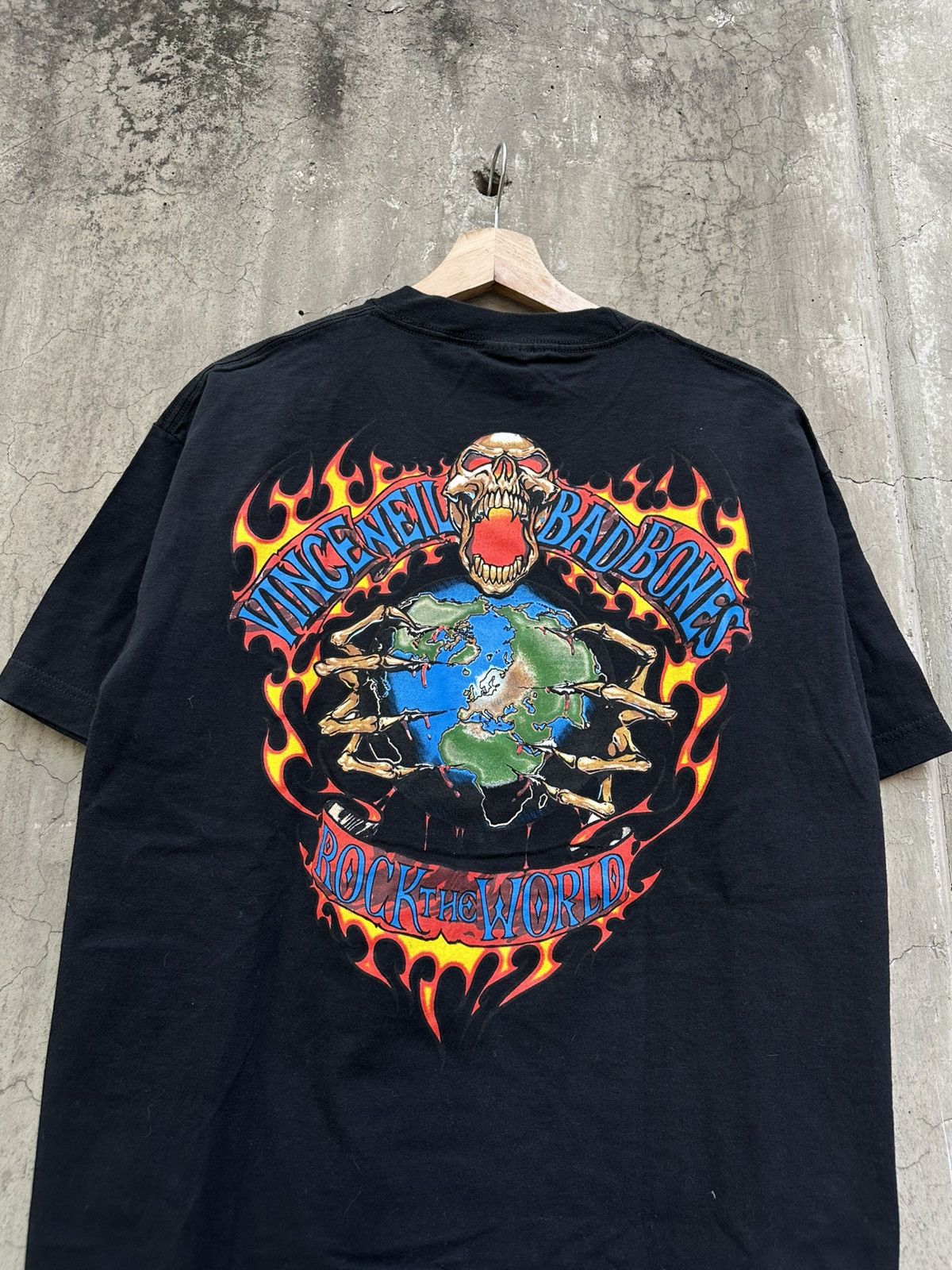 Vintage Vintage Bad Bones Tee Shirt Size US L / EU 52-54 / 3 - 1 Thumbnail