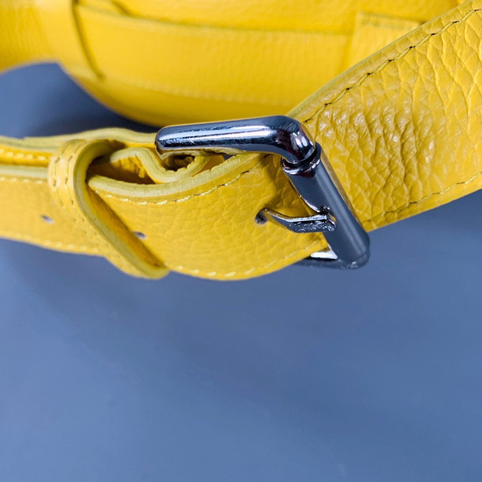 Vintage VINTAGE Yellow Mustard Chevron Pebble Grain Leather Belt Bag Size ONE SIZE - 5 Thumbnail