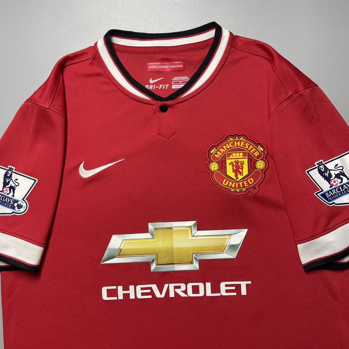 Vintage MANCHESTER UNITED NIKE 2014/2015 HOME JERSEY #20 VAN PERSIE Size US M / EU 48-50 / 2 - 4 Thumbnail