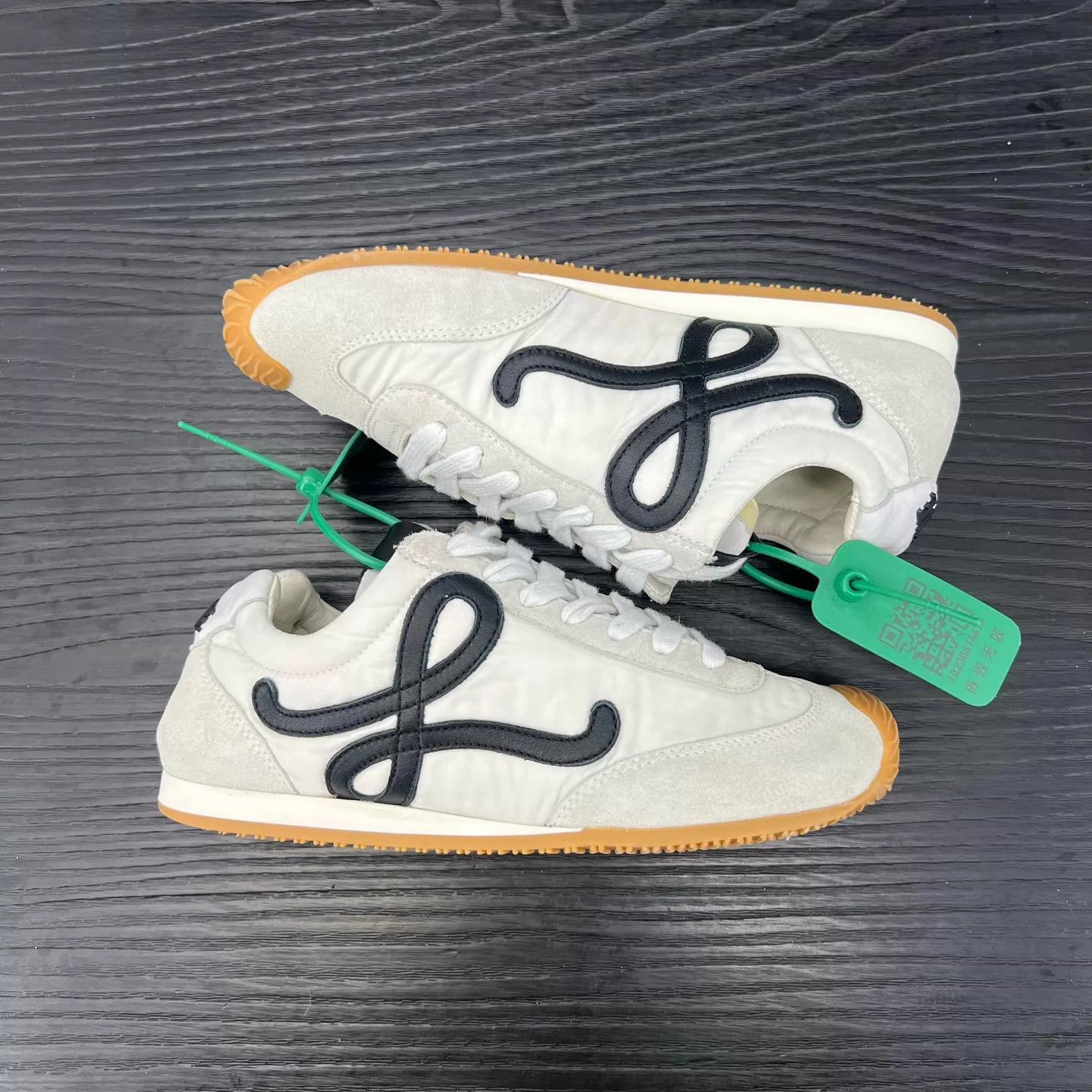 Loewe LOEWE Ballet Runner 2.0 White/Black 36 Mint Size US 5.5 / IT 35.5 - 3 Thumbnail