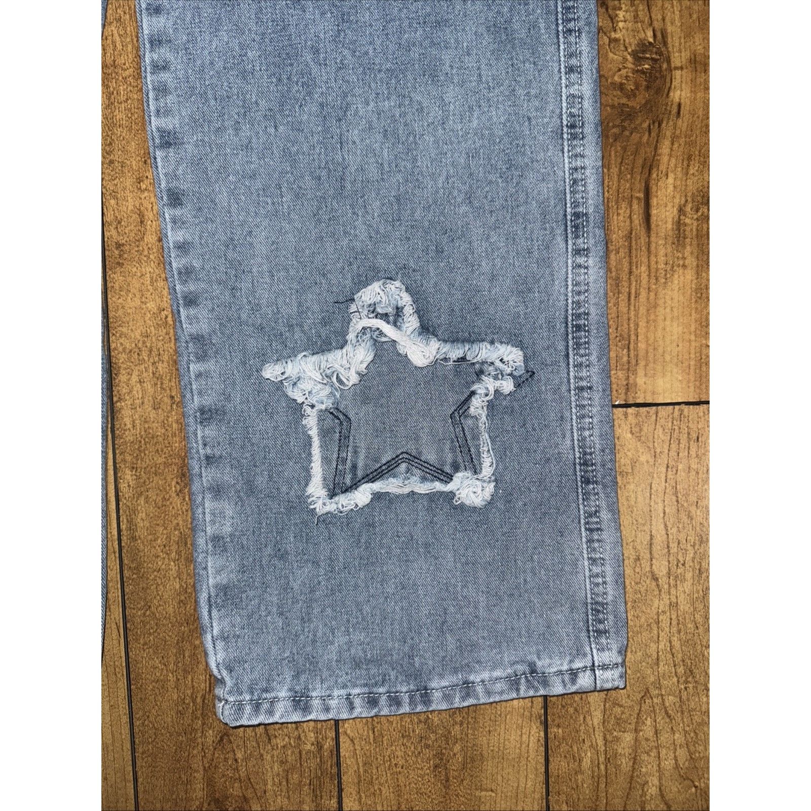 Vintage Y2K Star Cutout Distressed Denim Baggy 30x33 Streetwear Size US 30 / EU 46 - 2 Thumbnail