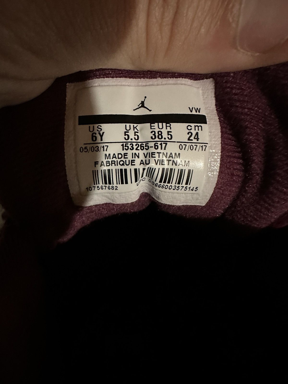 Jordan Brand × Nike Nike Jordan 12 Retro ‘Bourdeux’ Size US 7.5 / IT 37.5 - 7 Thumbnail