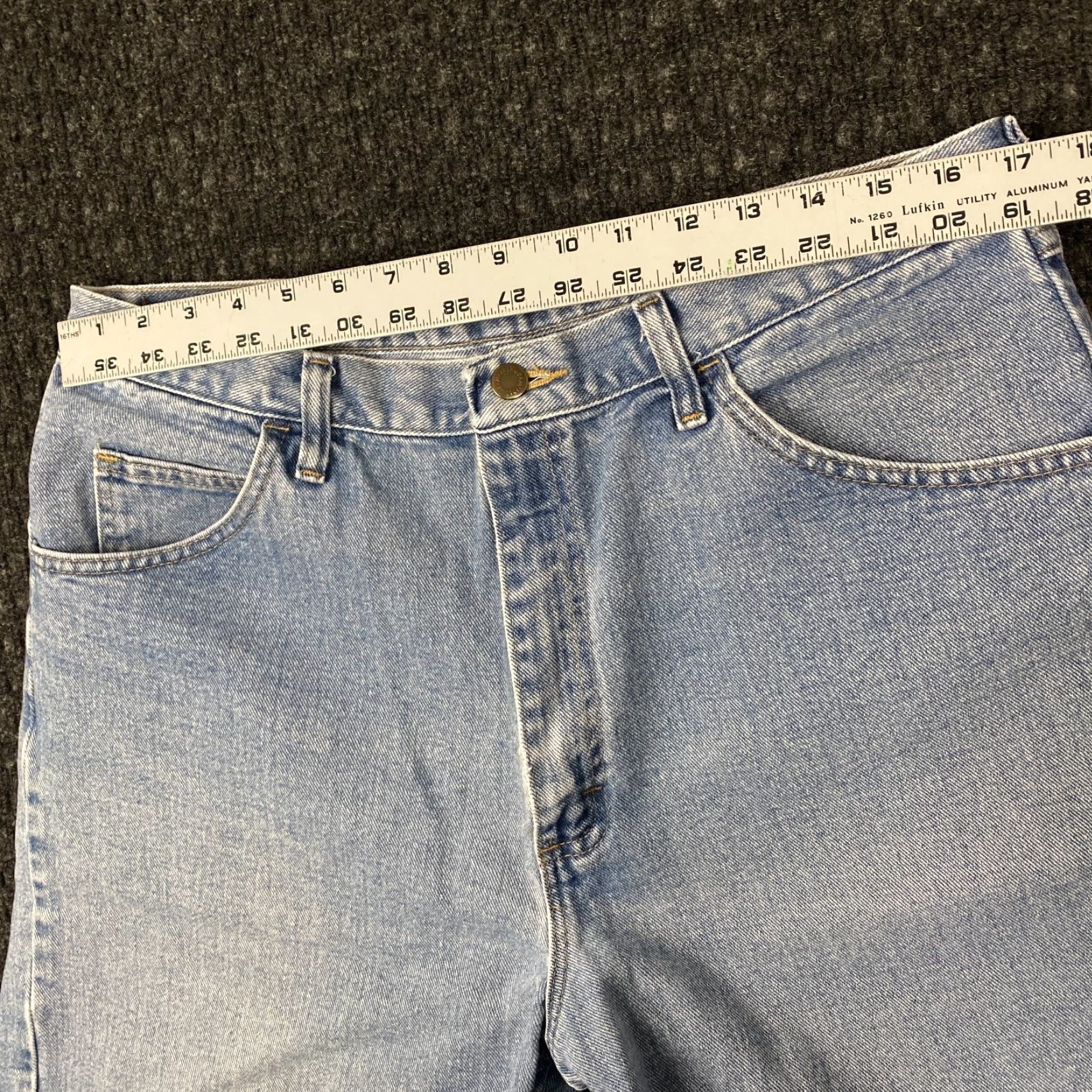 Wrangler VINTAGE Wrangler Jorts Jeans Denim Shorts Men 36 Light Blue Distressed 90s Y2K Bermuda Baggy 5-Pocket Denim Casual Vintage Mens Wrangler Jorts Size US 36 / EU 52 - 5 Thumbnail