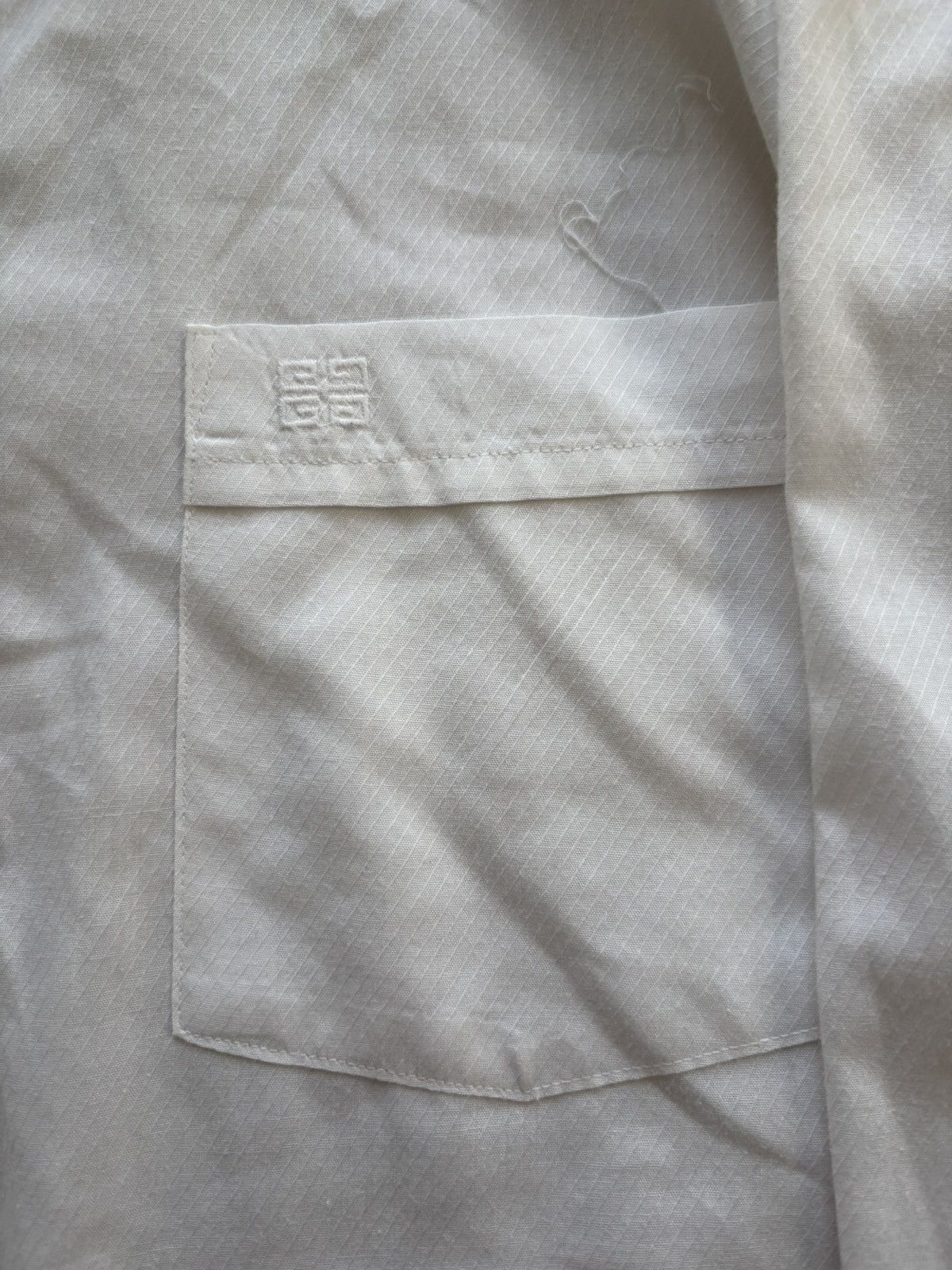 Givenchy Givenchy Monsieur Logo Embroidered Pocket White Dress Shirt Size US L / EU 52-54 / 3 - 5 Thumbnail