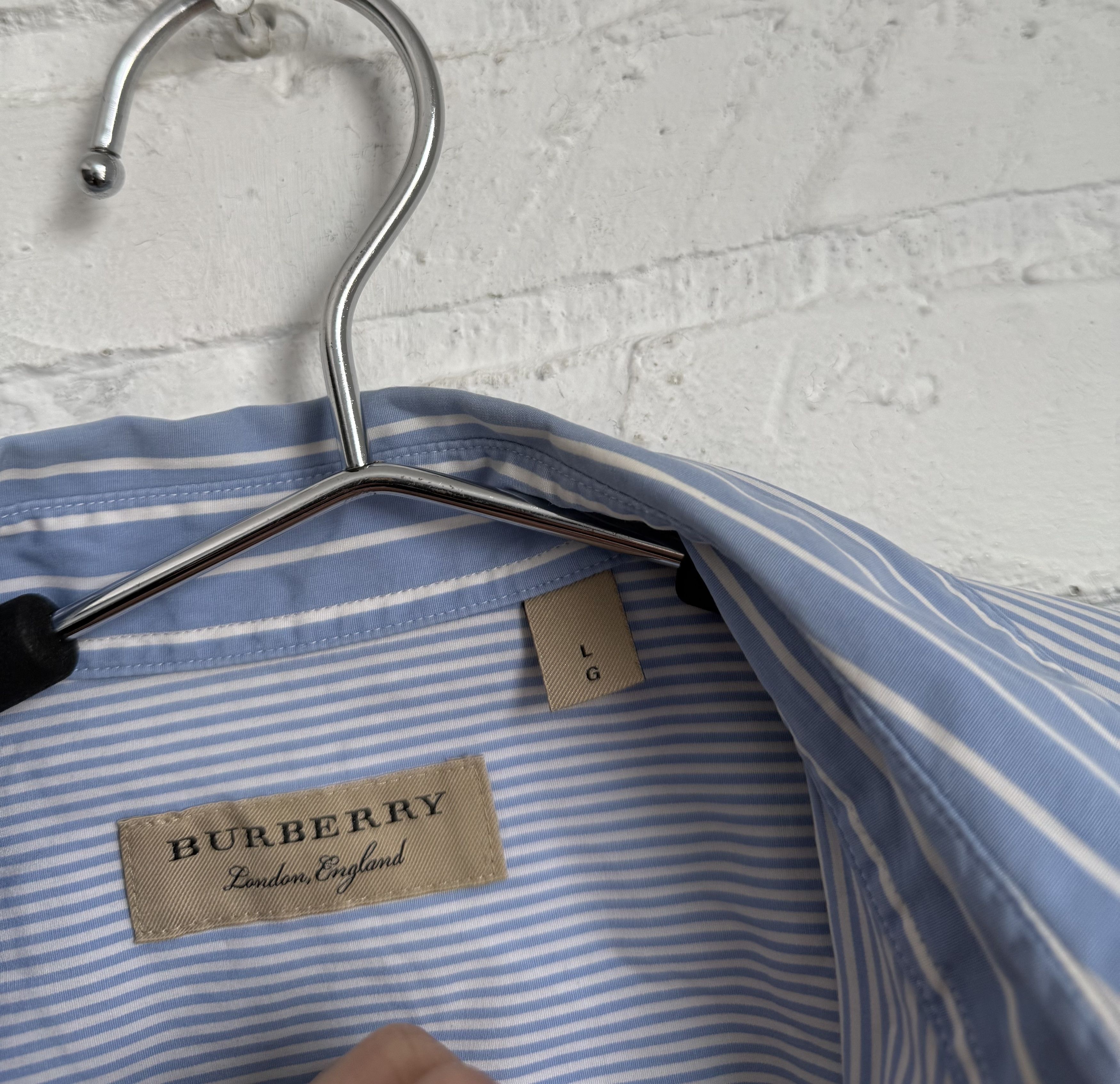 Burberry Burberry London England blue Striped shirt Size US L / EU 52-54 / 3 - 3 Thumbnail