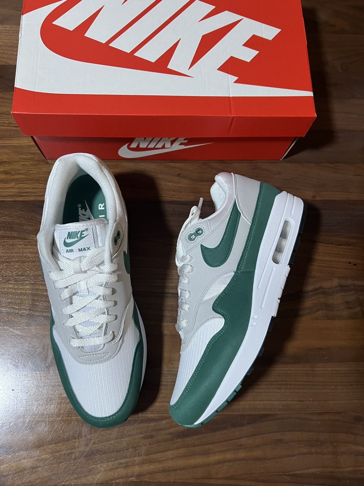 HOT White Air Max Hunter Green Nike Air Max Anniversary Hunter
