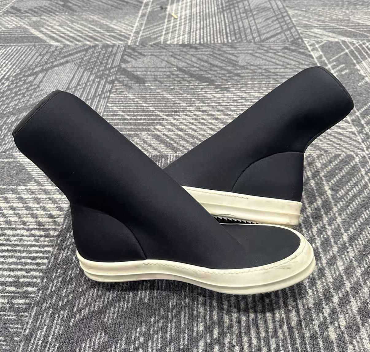 Rick Owens Rick Owens Neoprene Sock Ankle Boots J42 Size US 8 / EU 41 - 5 Thumbnail
