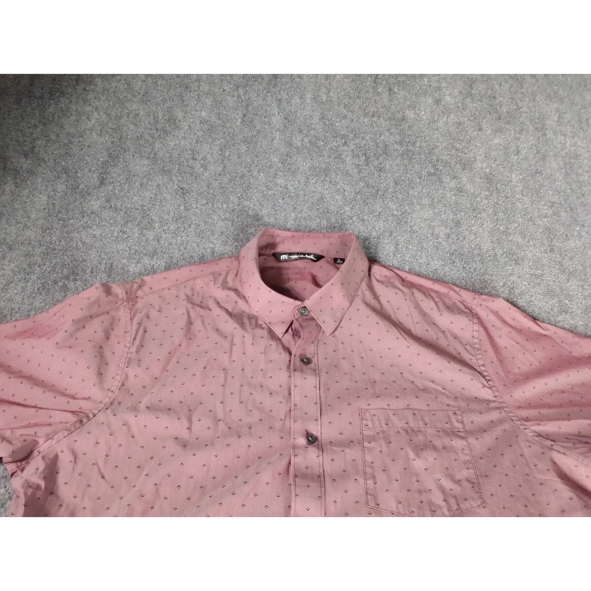 TravisMathew Travis Mathew Button Up Shirt Men Sz XL Purple Geometric Sho Size US XL / EU 56 / 4 - 2 Thumbnail