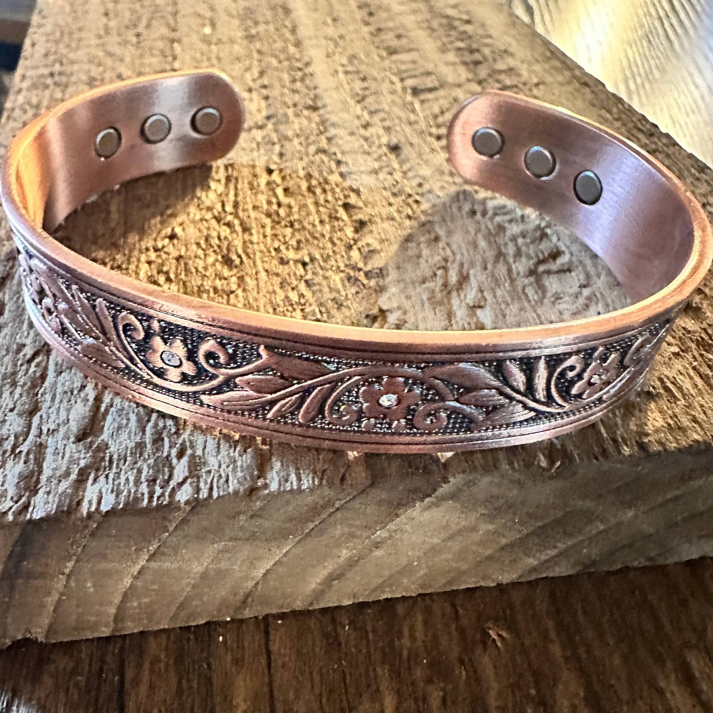 Other Boho Vintage Style Daisy Flower Zircon Stone Magnetic Bracel Size ONE SIZE - 1 Thumbnail