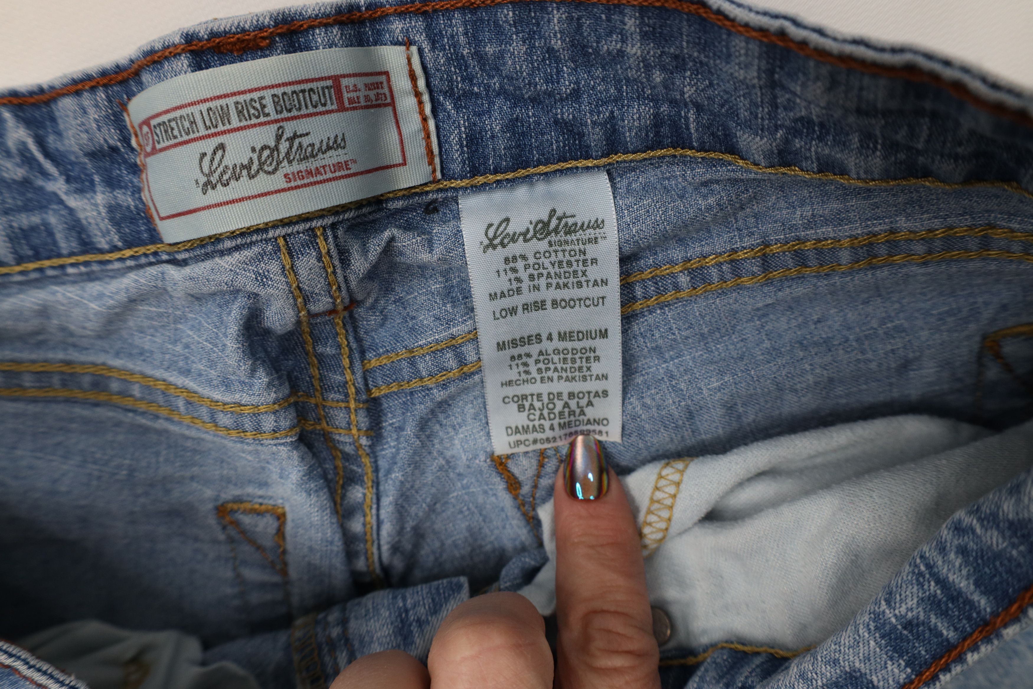 Levi's Vintage Y2K 2005 Levis Rise Bootcut Flared Wide Leg Jeans Size 27" / US 4 / IT 40 - 8 Thumbnail