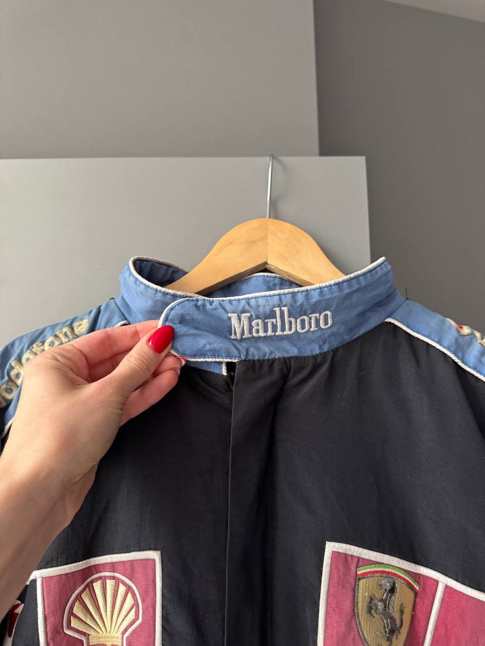 Ferrari Ferrari Marlboro Vintage Racing Jacket F1 NASCAR Y2K Size US XL / EU 56 / 4 - 6 Thumbnail