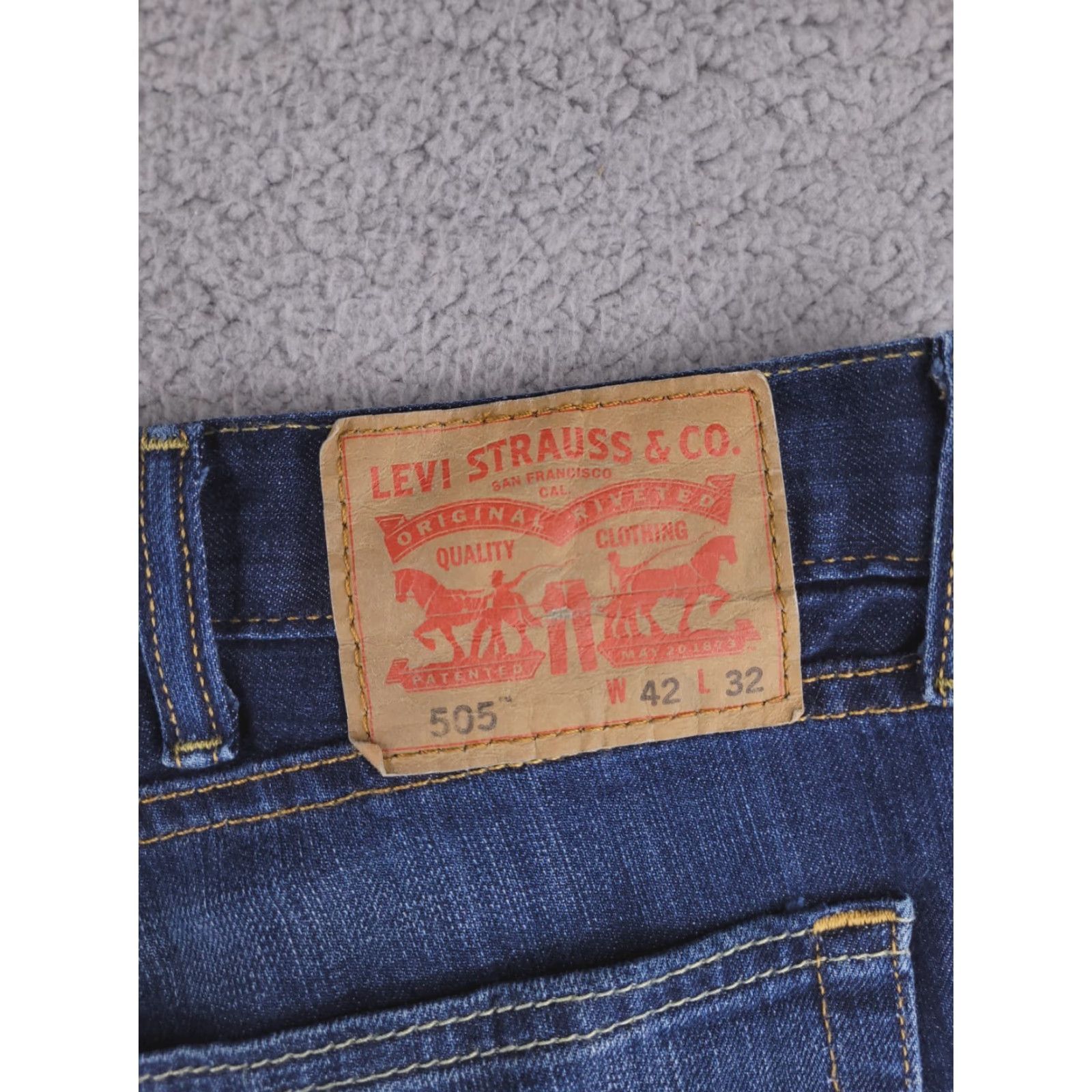 Levi's Levi's Jeans Mens 42x31 Blue 505 Dark Wash Straight Jeans Mens 42 Blue Size US 42 / EU 58 - 3 Thumbnail