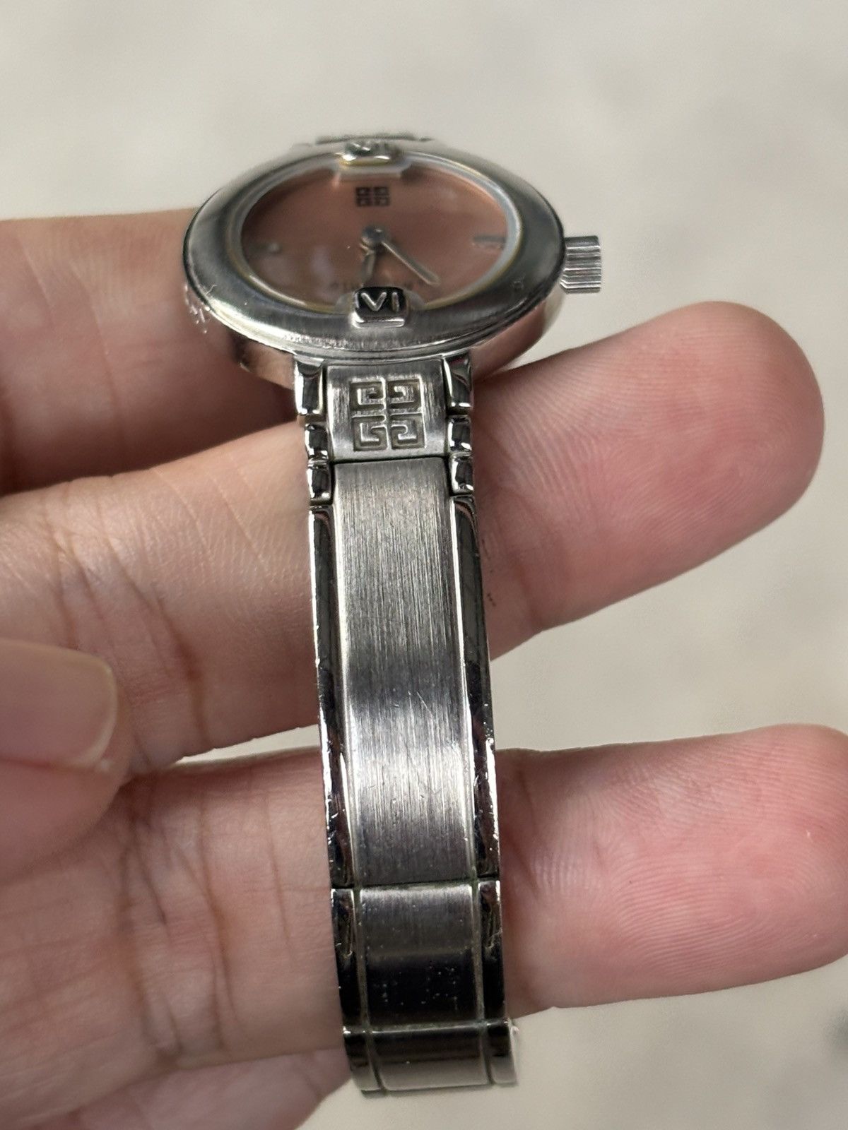 Givenchy Vintage Givenchy swiss made watches Size ONE SIZE - 3 Thumbnail