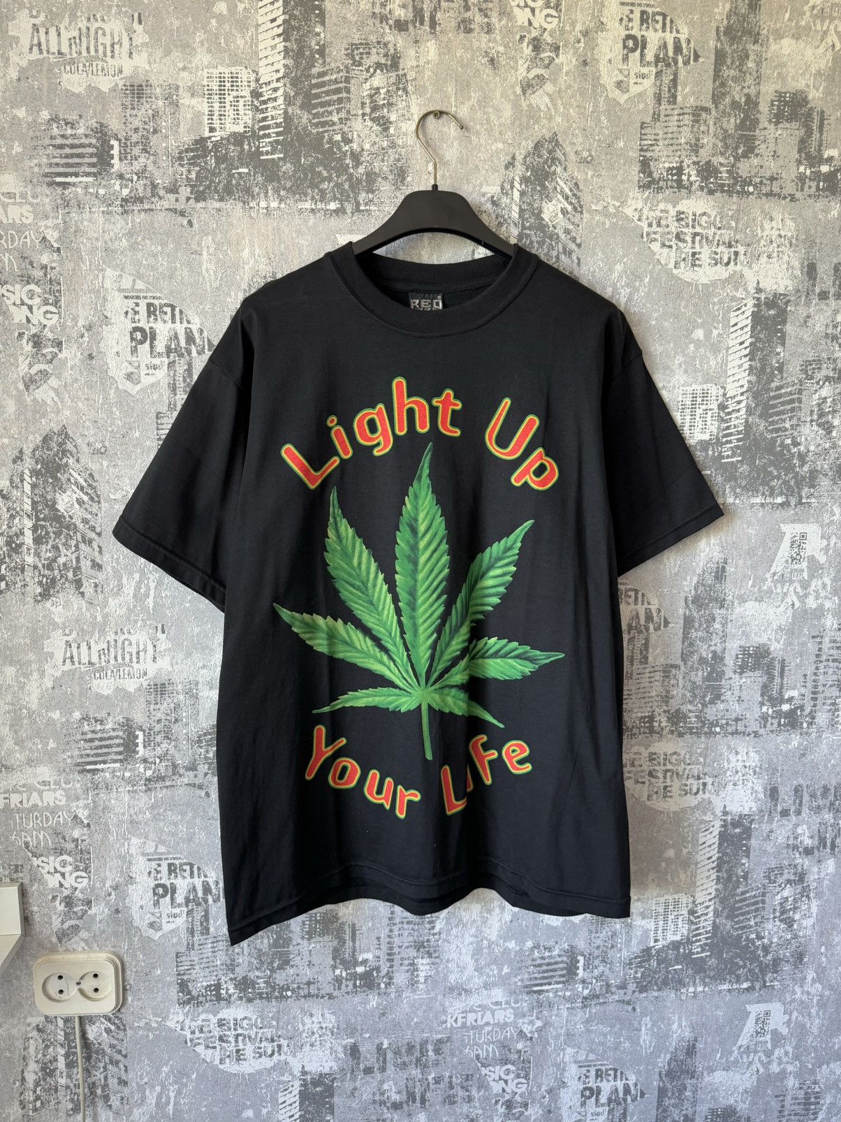 Band Tees Marihuana Drugs Vintage T-Shirt Size US L / EU 52-54 / 3 - 2 Thumbnail