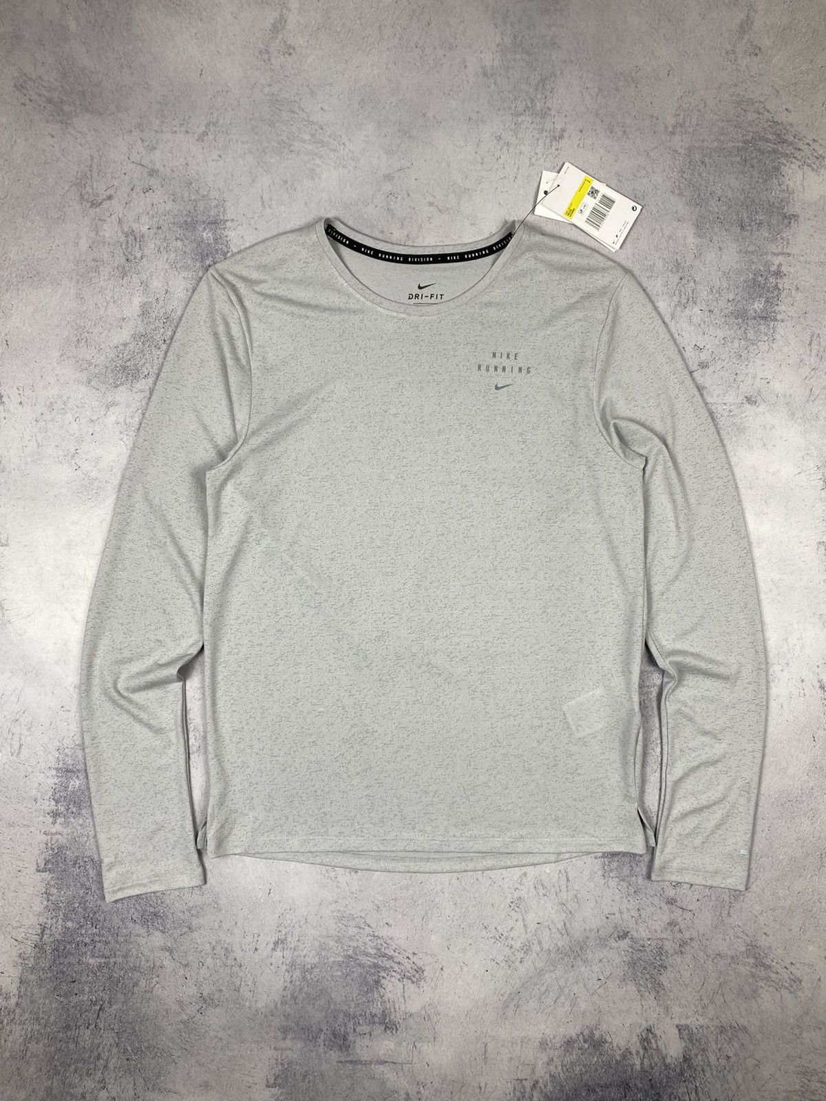 Nike Nike Run Division Running Dri Fit Long Sleeve Top Light Tee Size US S / EU 44-46 / 1 - 4 Thumbnail
