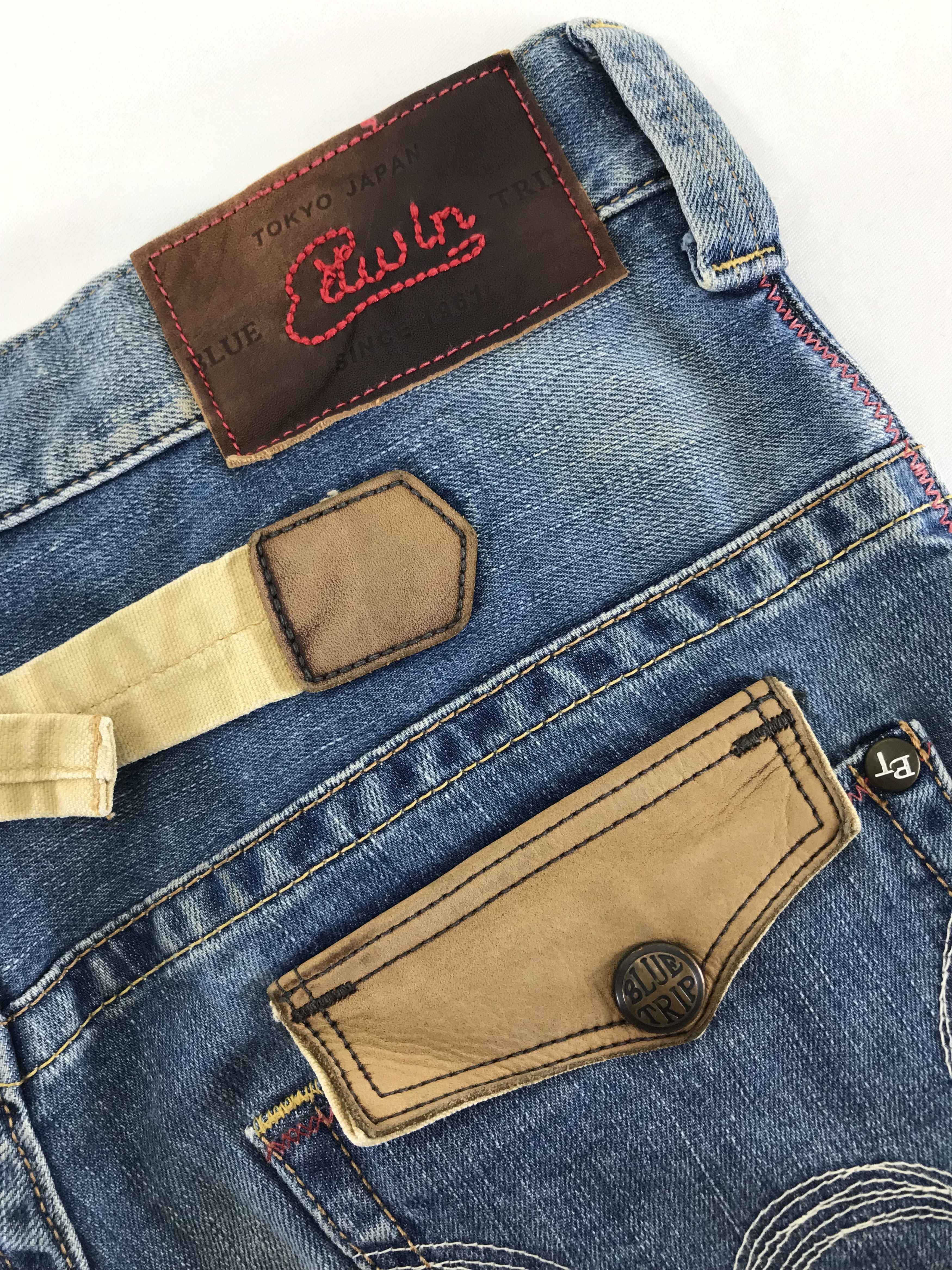 Edwin Vintage Edwin Cowboy Leather Buckle Back Flare Jeans Size US 32 / EU 48 - 10 Thumbnail