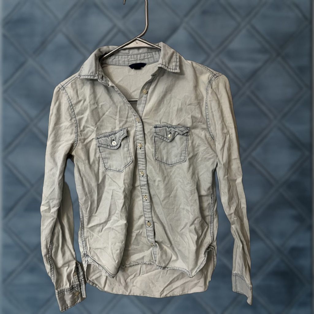 Aeropostale Aeropostale Chambray Light Wash Shirt Womens XS Size XS / US 0-2 / IT 36-38 - 1 Thumbnail
