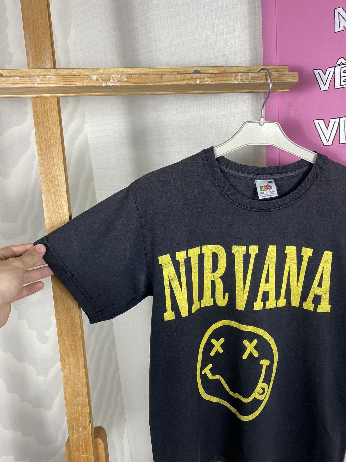 Fruit Of The Loom × Nirvana × Vintage Nirvana Smile Vintage 90S T Shirt Size US S / EU 44-46 / 1 - 6 Thumbnail