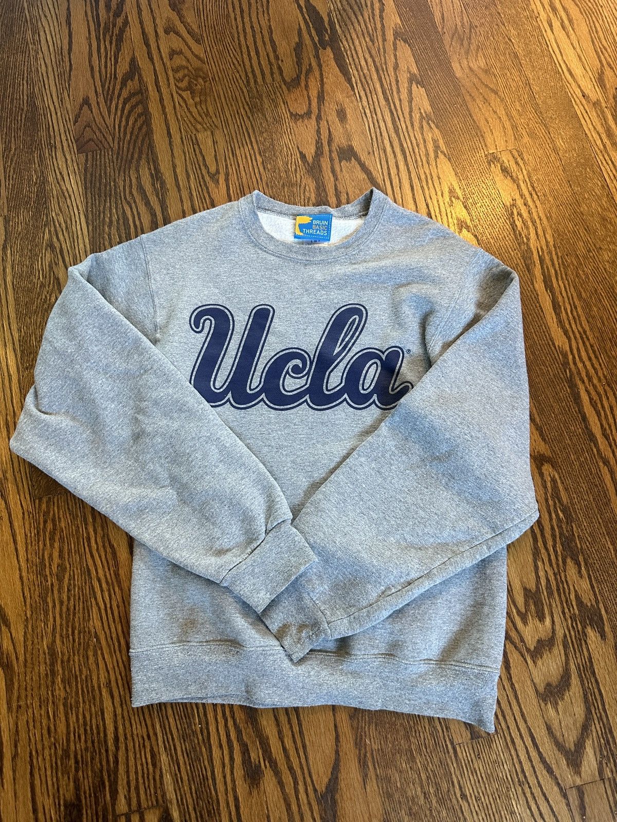 Vintage ucla crewneck Size US S / EU 44-46 / 1 - 1 Thumbnail