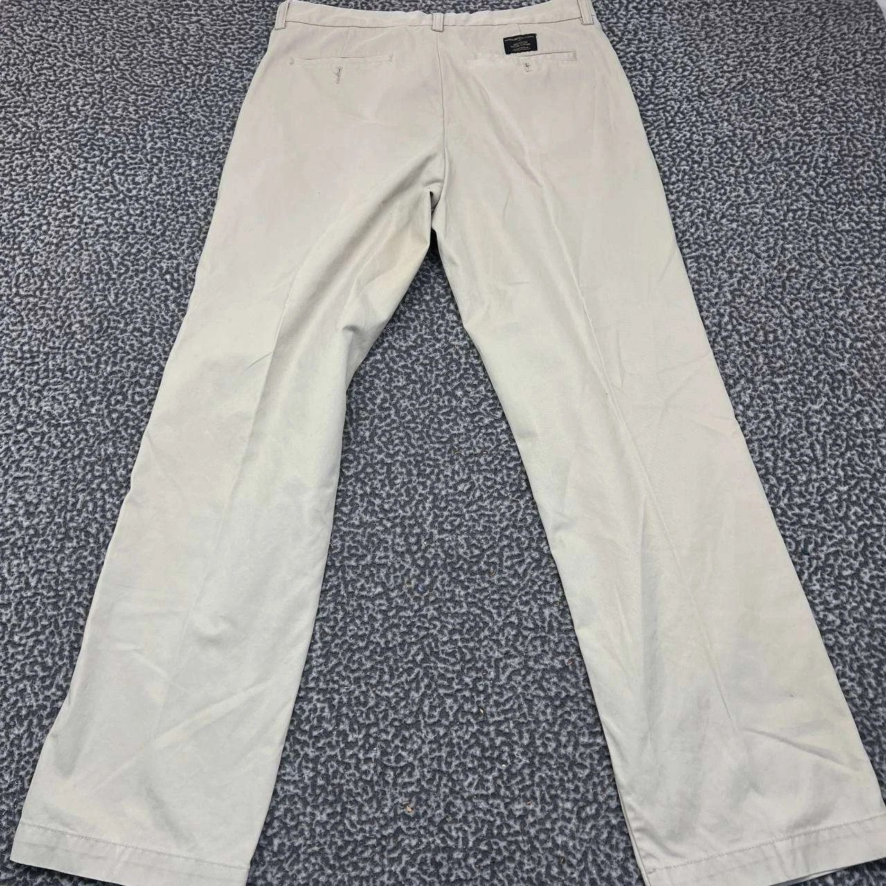 Banana Republic Banana Republic 34x32 Relaxed Fit Chino Straight Fit Cotton Size US 34 / EU 50 - 2 Thumbnail