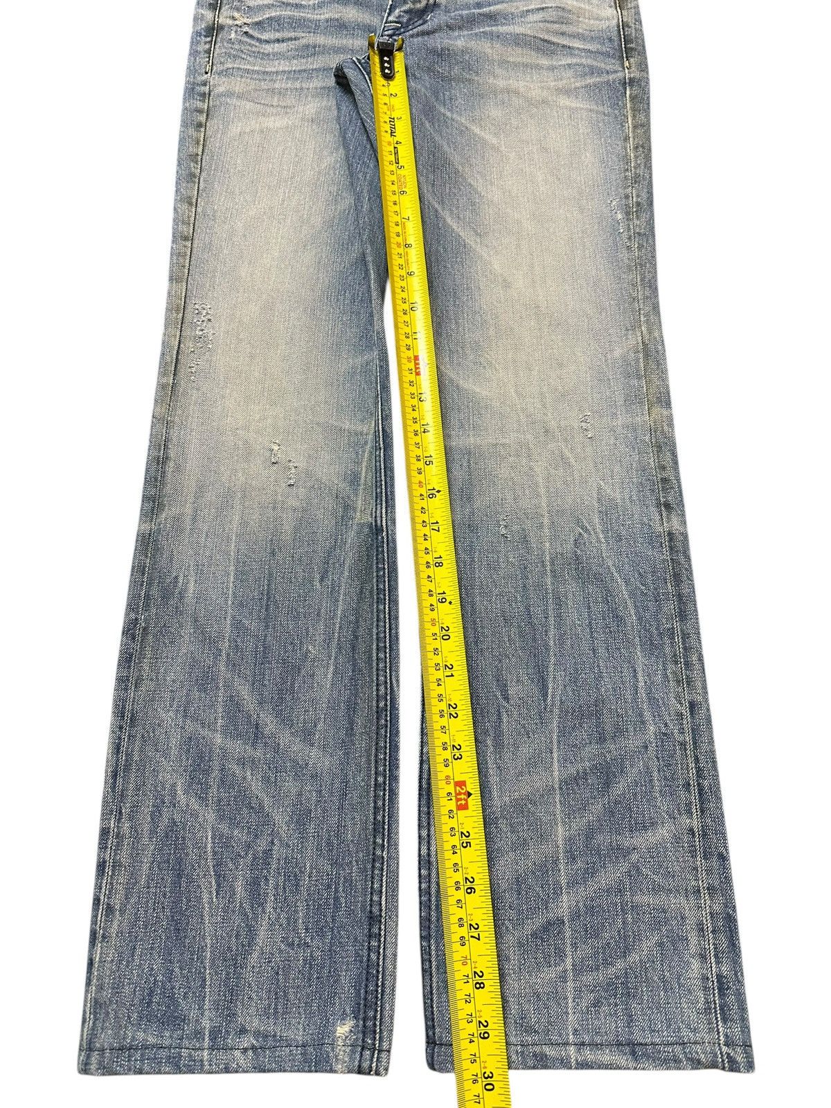 Japanese Brand Vintage Japanese Brand Blue Faded Wash Style Jeans Size US 31 - 13 Thumbnail