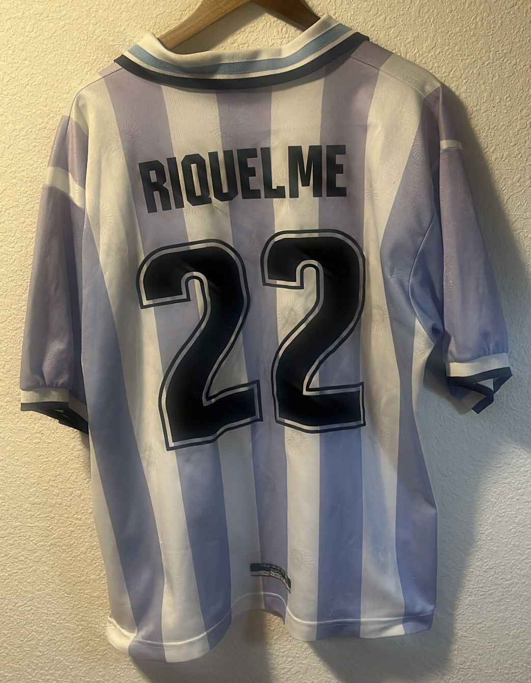 Reebok Argentina 1999 Home Riquelme #22 Reebok XL Original Vintage Size US XL / EU 56 / 4 - 7 Thumbnail