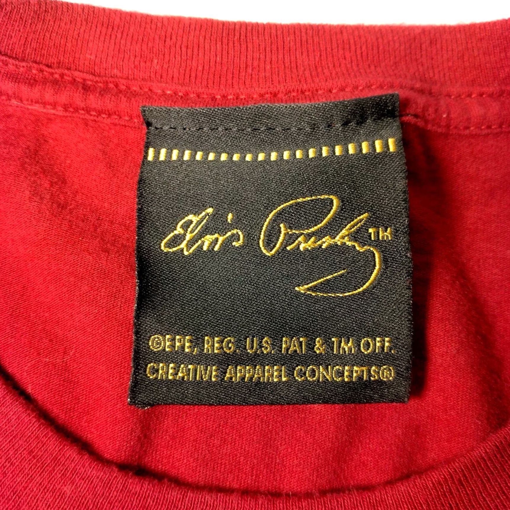 Vintage Elvis Presley Shirt M Men Red Maroon Love Me Tender Las Vegas Shake Rattle And Roll Rock N Roll T-Shirt Crew Neck Short Sleeve Regular Fit Graphic Size US M / EU 48-50 / 2 - 4 Thumbnail
