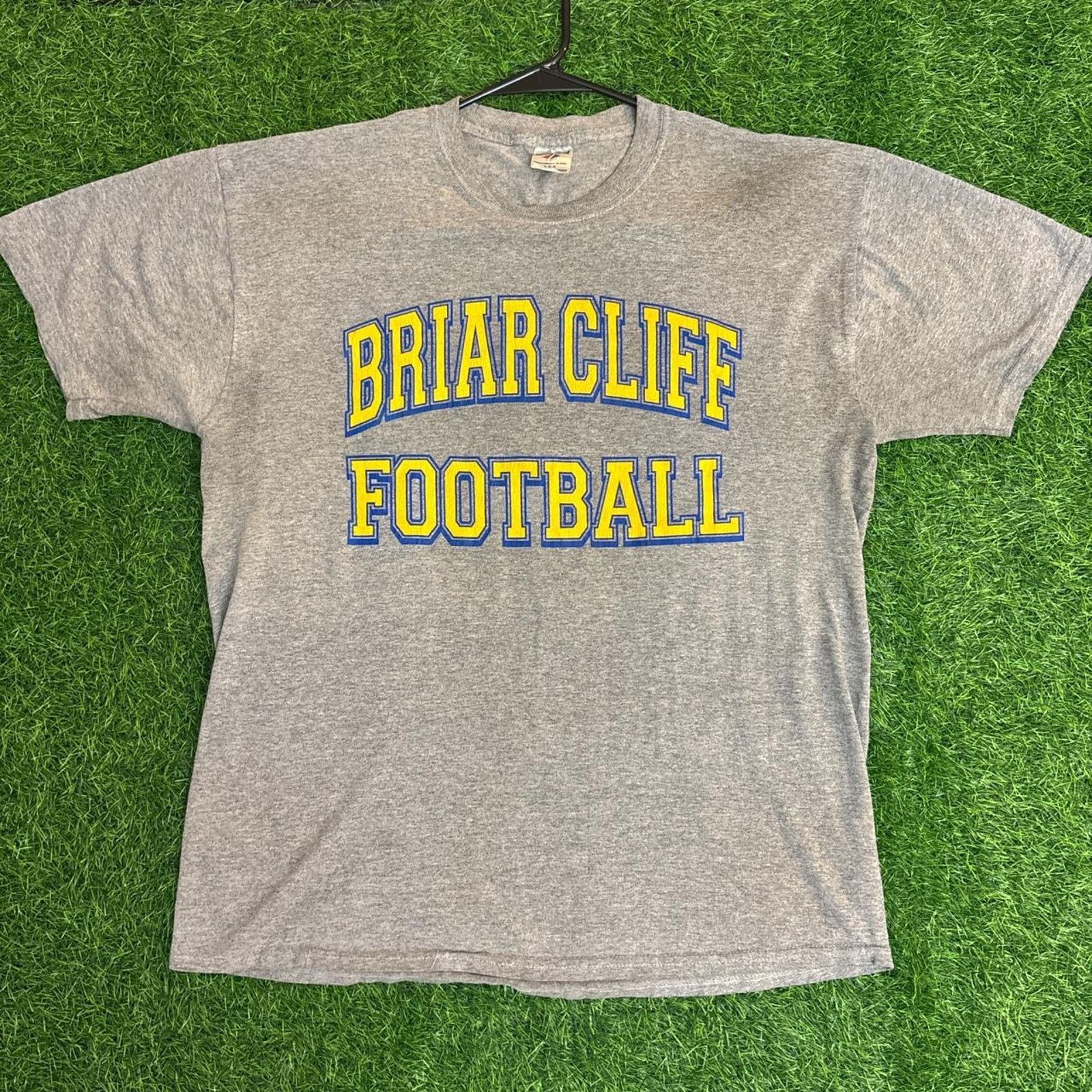 Jerzees Mens Vintage Briar Cliff Football Graphic Tee Size US L / EU 52-54 / 3 - 1 Thumbnail