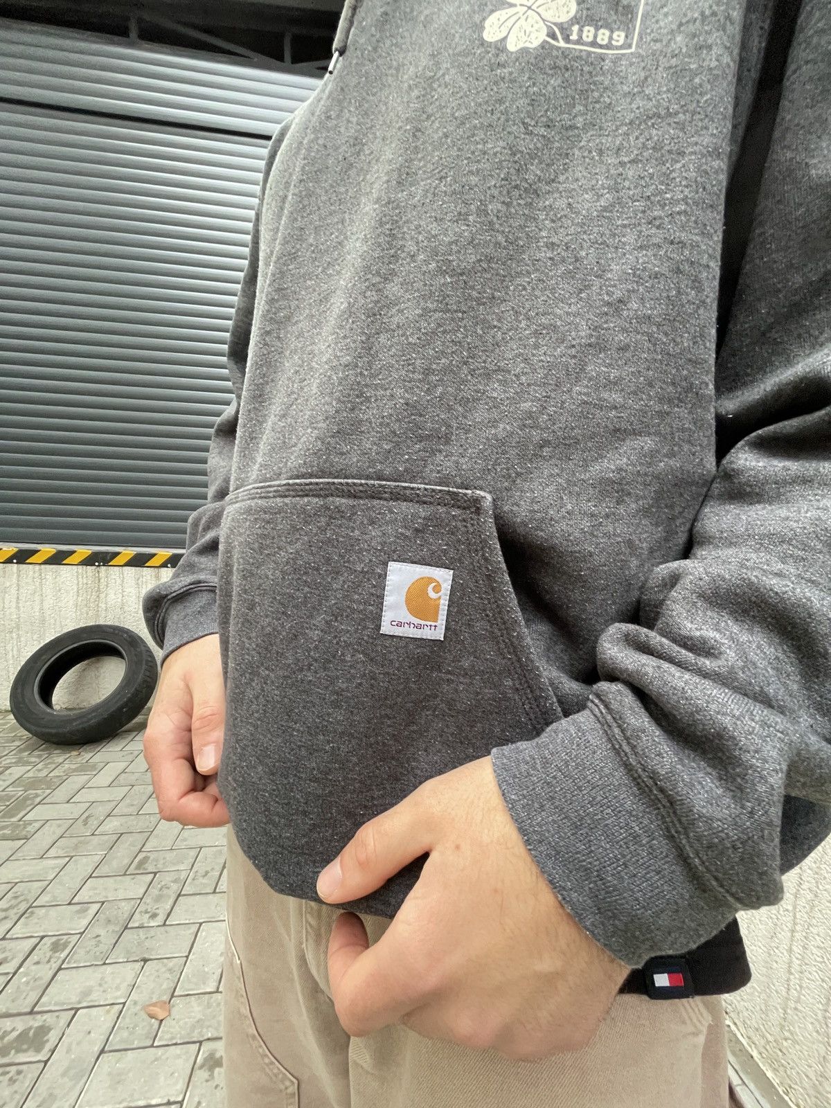 Carhartt Vintage Carhartt hoodie Size US XL / EU 56 / 4 - 5 Thumbnail