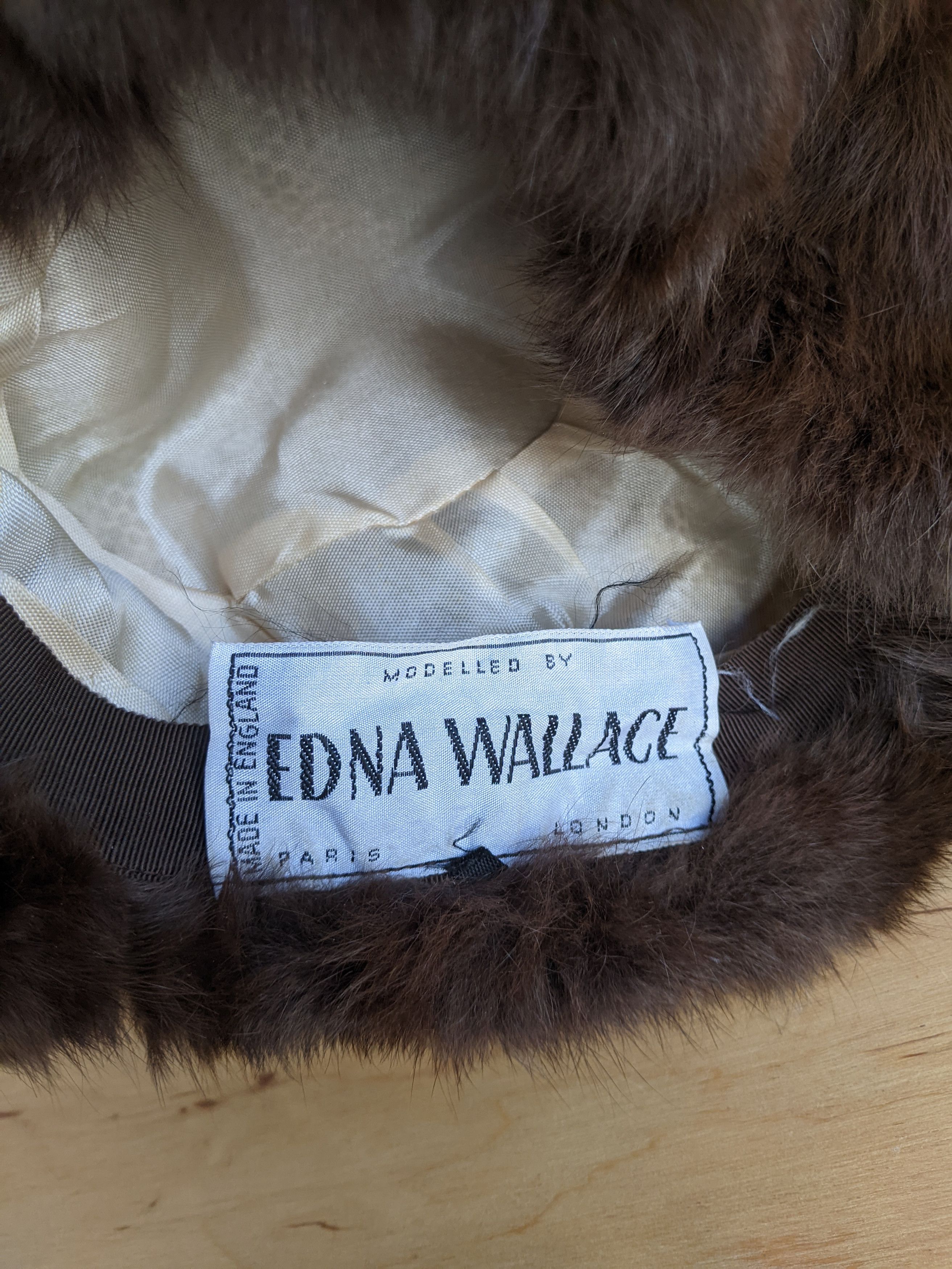 Japanese Brand Edna Wallace Vintage 70s Genuine Fur Hat Kangol Gucci Size ONE SIZE - 15 Thumbnail