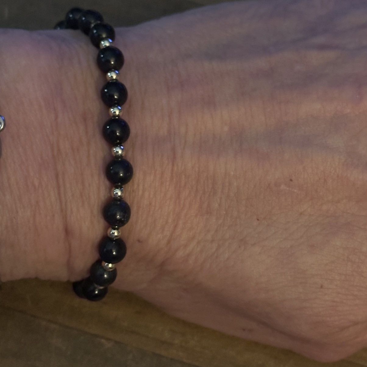 Vintage Vintage black and gold bead bracelet Size ONE SIZE - 3 Thumbnail