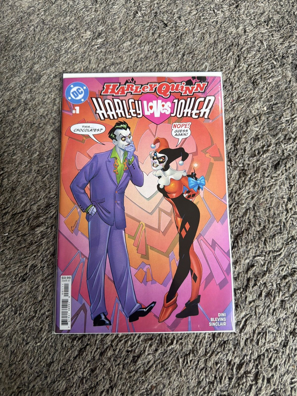DC Comics 2025 DC Comics Harley Quinn: Harley Loves Joker #1 Comic Size ONE SIZE - 1 Thumbnail