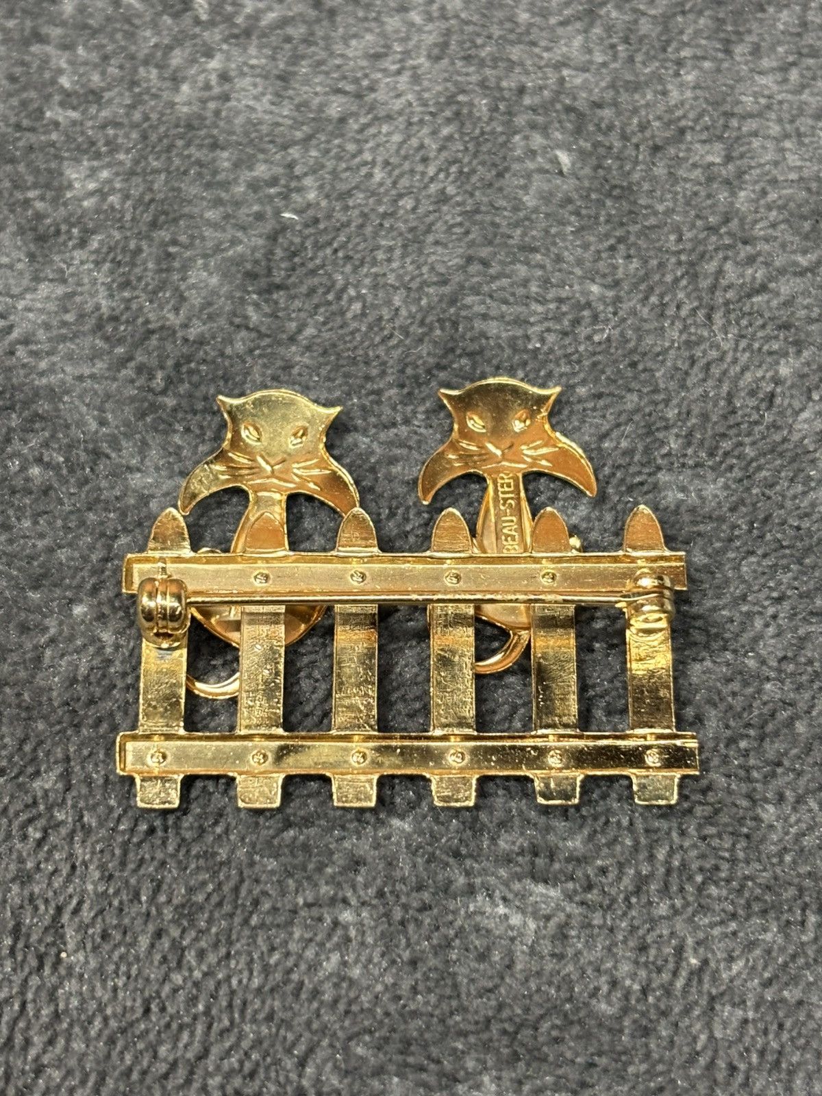Other BEAU Sterling Silver 925 Two Cats Sitting on Fence Brooch Size ONE SIZE - 2 Thumbnail