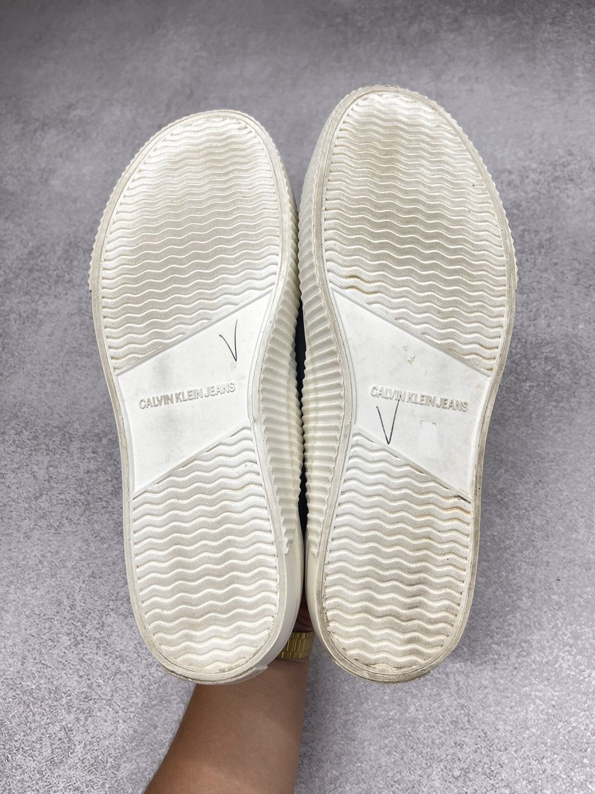 Calvin Klein Mens Calvin Klein Jeans Idol Low Sneakers Black/White Size US 11.5 / EU 44-45 - 10 Thumbnail