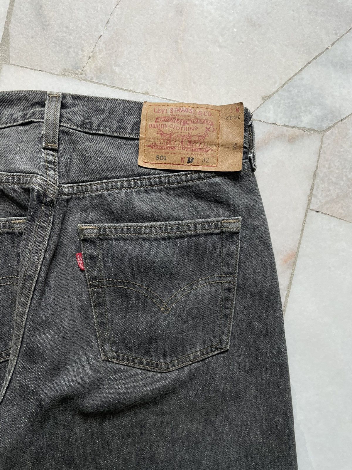 Levi's Vintage 90s Levis 501 All Black Jeans 30x32 Size US 30 / EU 46 - 7 Thumbnail