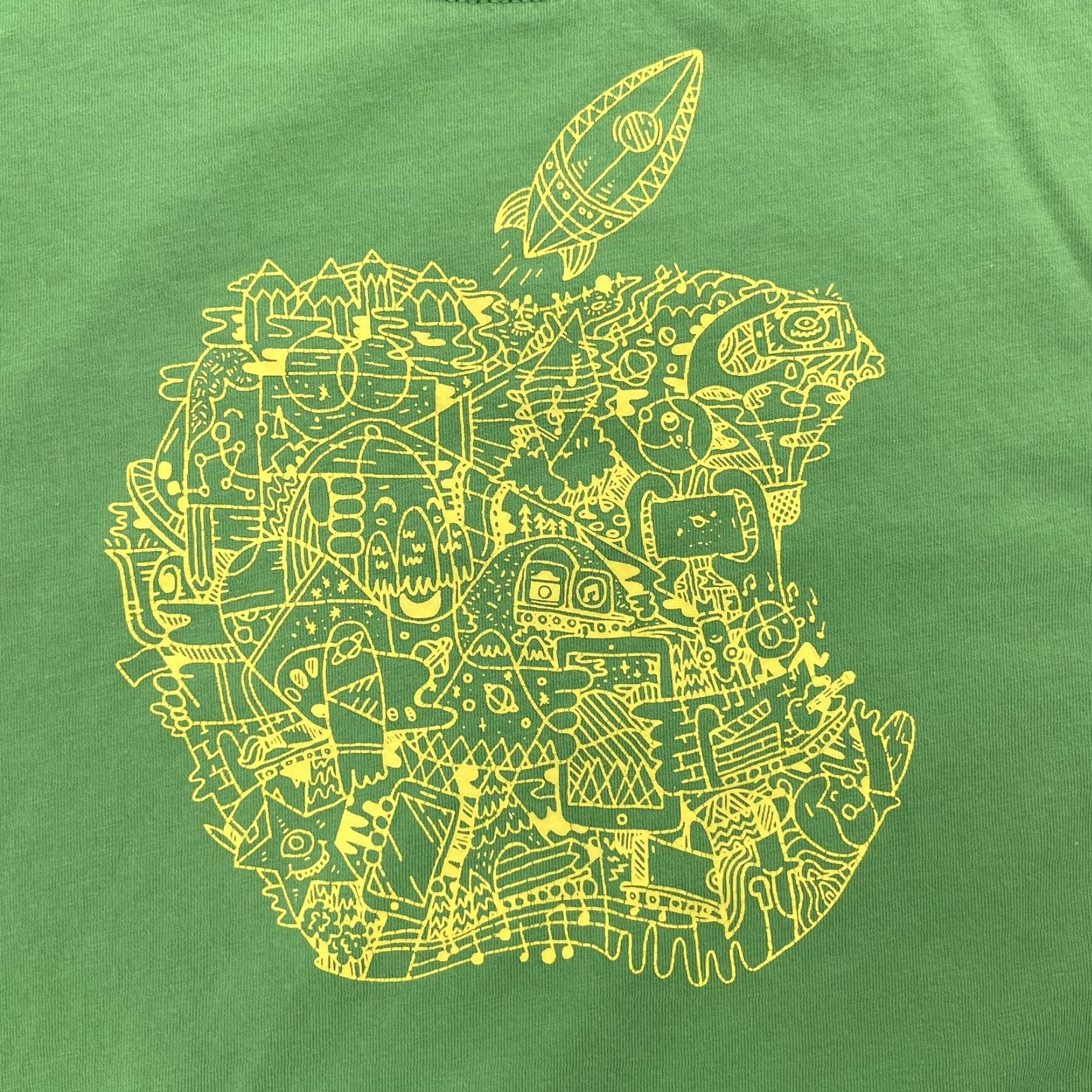 Apple VINTAGE Apple Shirt Adult Small Green Camp Logo T Shirt Short Sleeve Men Logo All Seasons 90s Mens S Size US S / EU 44-46 / 1 - 3 Thumbnail