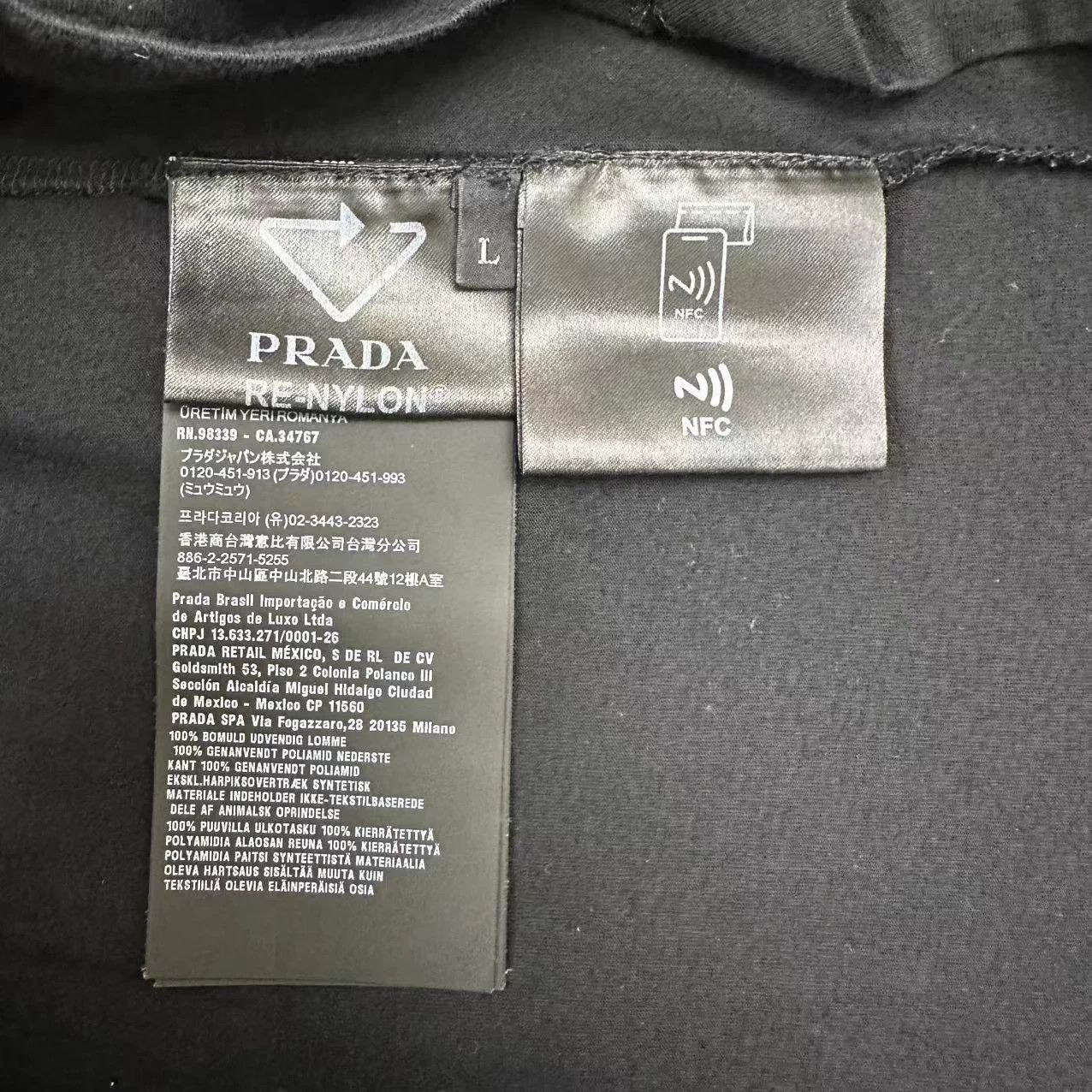 Prada Prada Triangle Metal Logo Nylon Pocket SS L Size US L / EU 52-54 / 3 - 4 Thumbnail