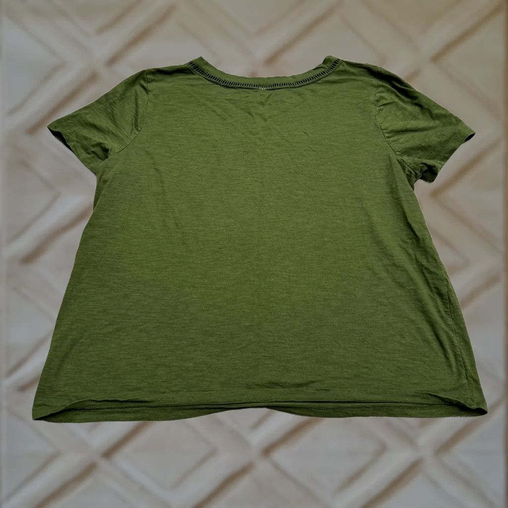 Vintage St. John's Bay Eyelet Embroidered T-Shirt Womens 2XL Olive Green Cotton Casual Shirt Adults Womens Green Embroidered Casual Sleeve Short Sleeve Size XXL / US 16-18 / IT 52-54 - 1 Thumbnail