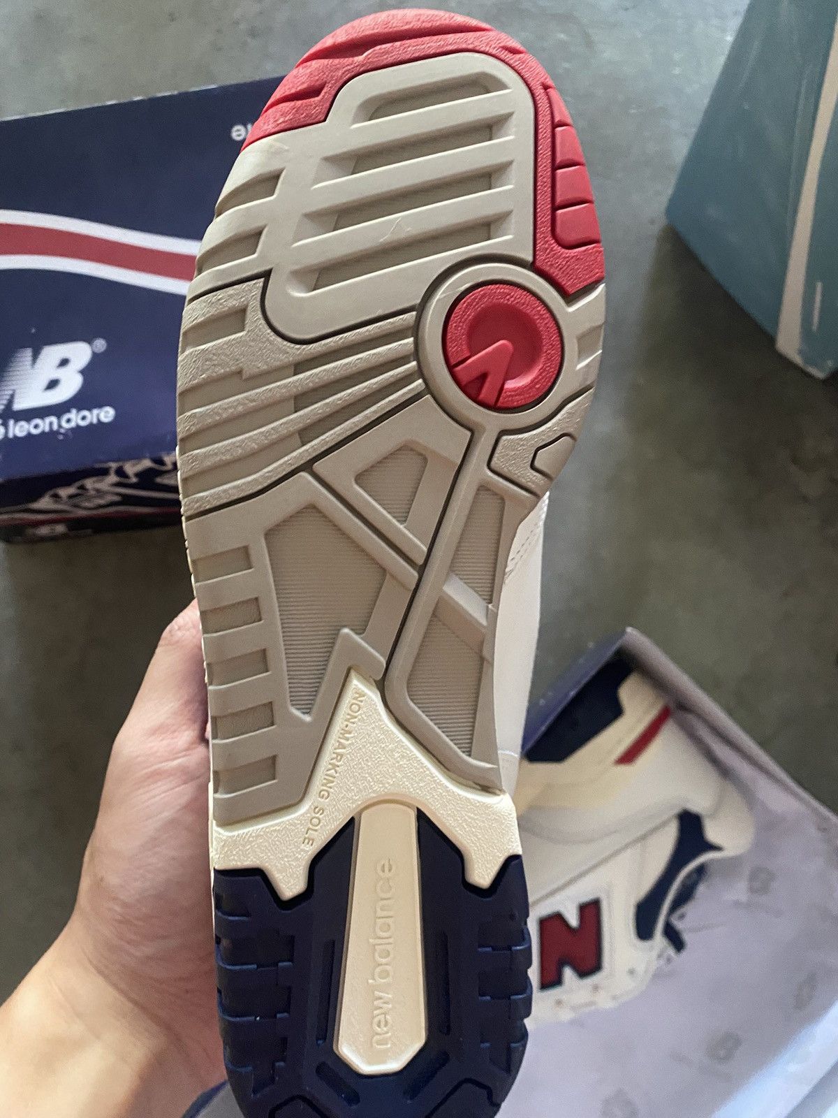Aime Leon Dore × New Balance New Balance 550 Aime Leon Dore White Navy Red Size US 8.5 / EU 41-42 - 3 Thumbnail