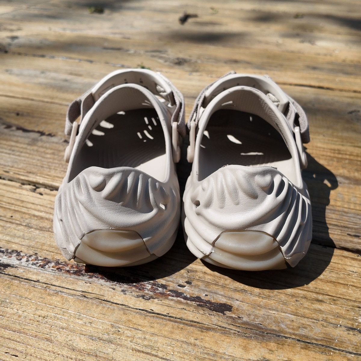 Crocs × Salehe Bembury Salehe Bembury x Crocs Size US 7 / EU 40 - 2 Thumbnail