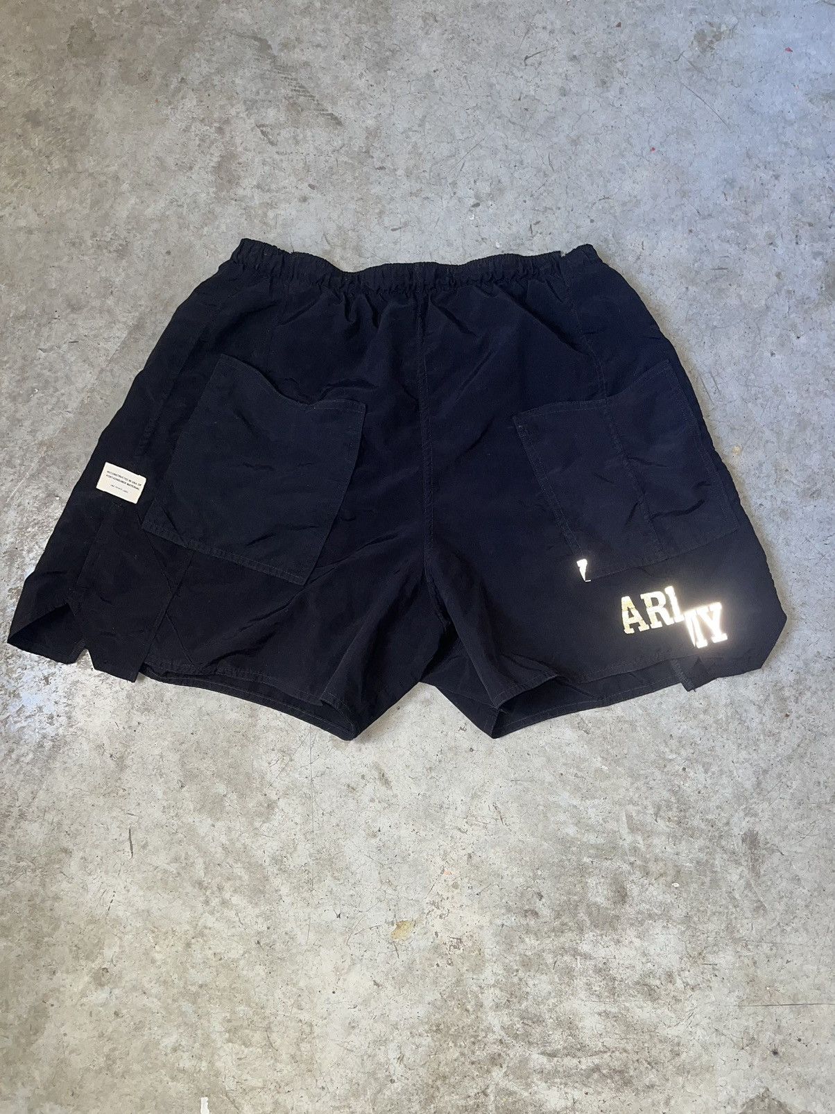 Vintage rcruu Black Ranger Shorts Size US 32 / EU 48 - 1 Thumbnail