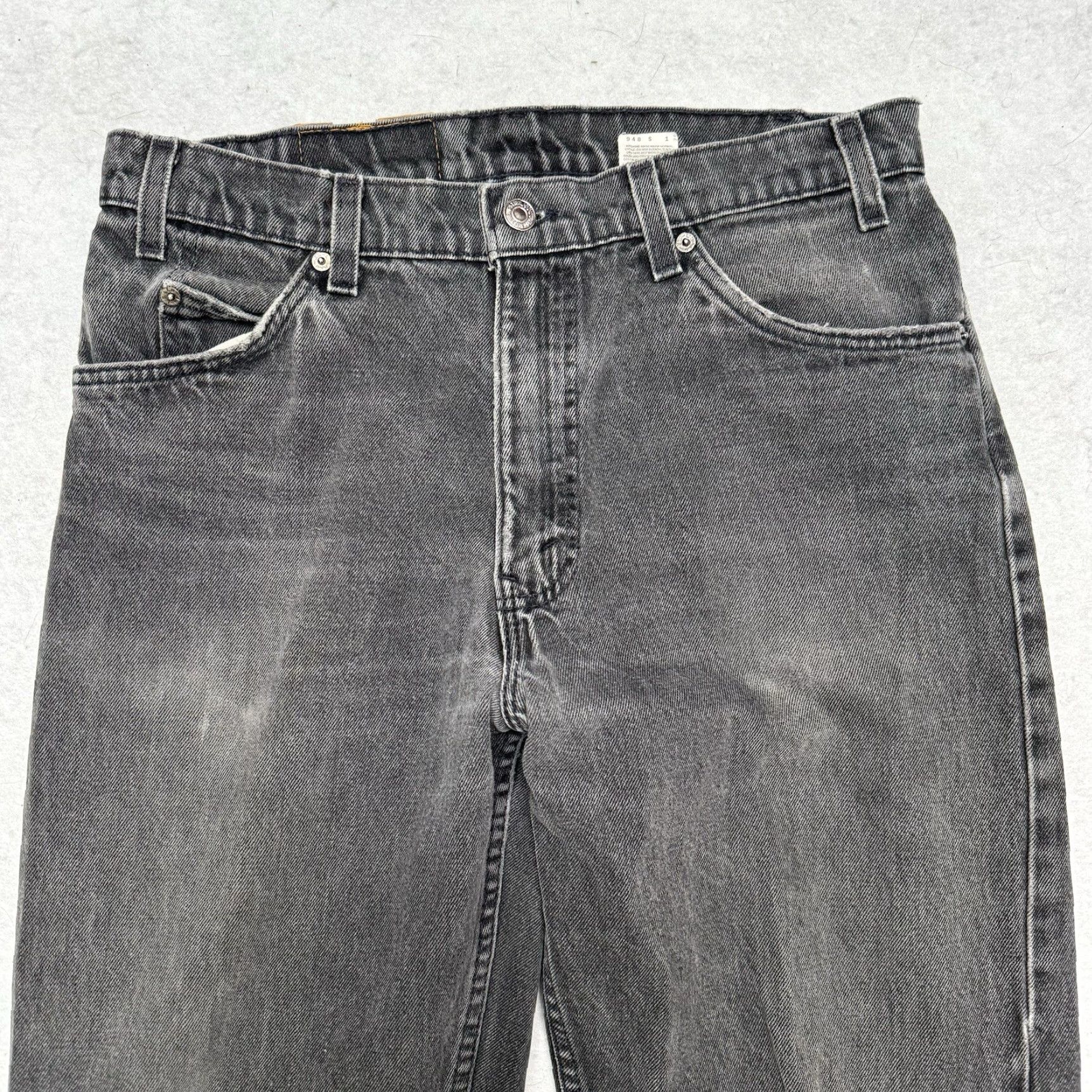 Levi's VINTAGE 90s LEVI'S 505 Mens Jeans 33X36 Black Made in the USA Denim Straight 1996 Size US 33 - 3 Thumbnail
