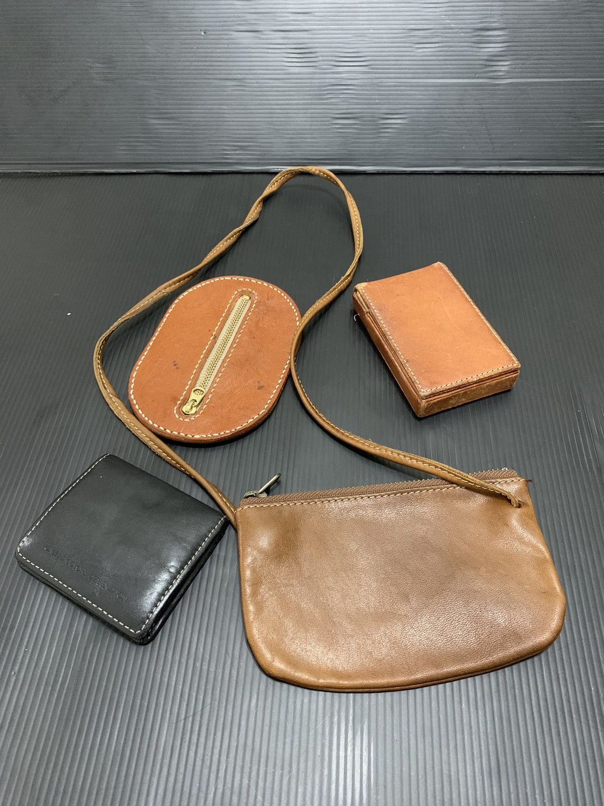 Leather Lot 4 pcs Leather coin bag cigerette Leather wallet Size ONE SIZE - 1 Thumbnail