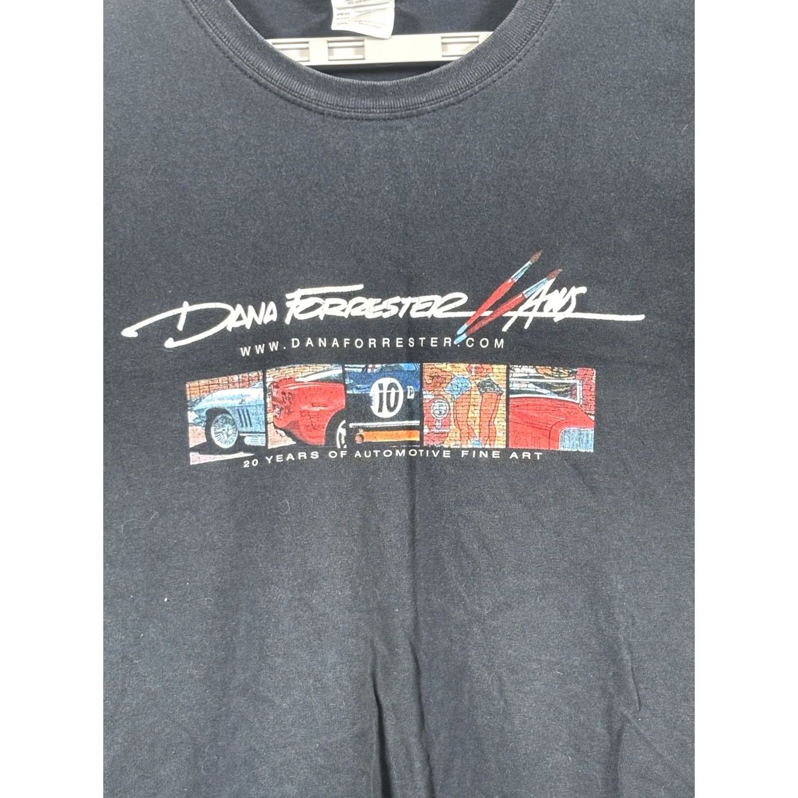 Gildan VINTAGE Dana Forrester "20 Years of Automotive Fine Art" Men's Graphic T-Shirt 2XL Black Cotton Knit Logo Gildan 90s Shirt Mens Size US XXL / EU 58 / 5 - 2 Thumbnail